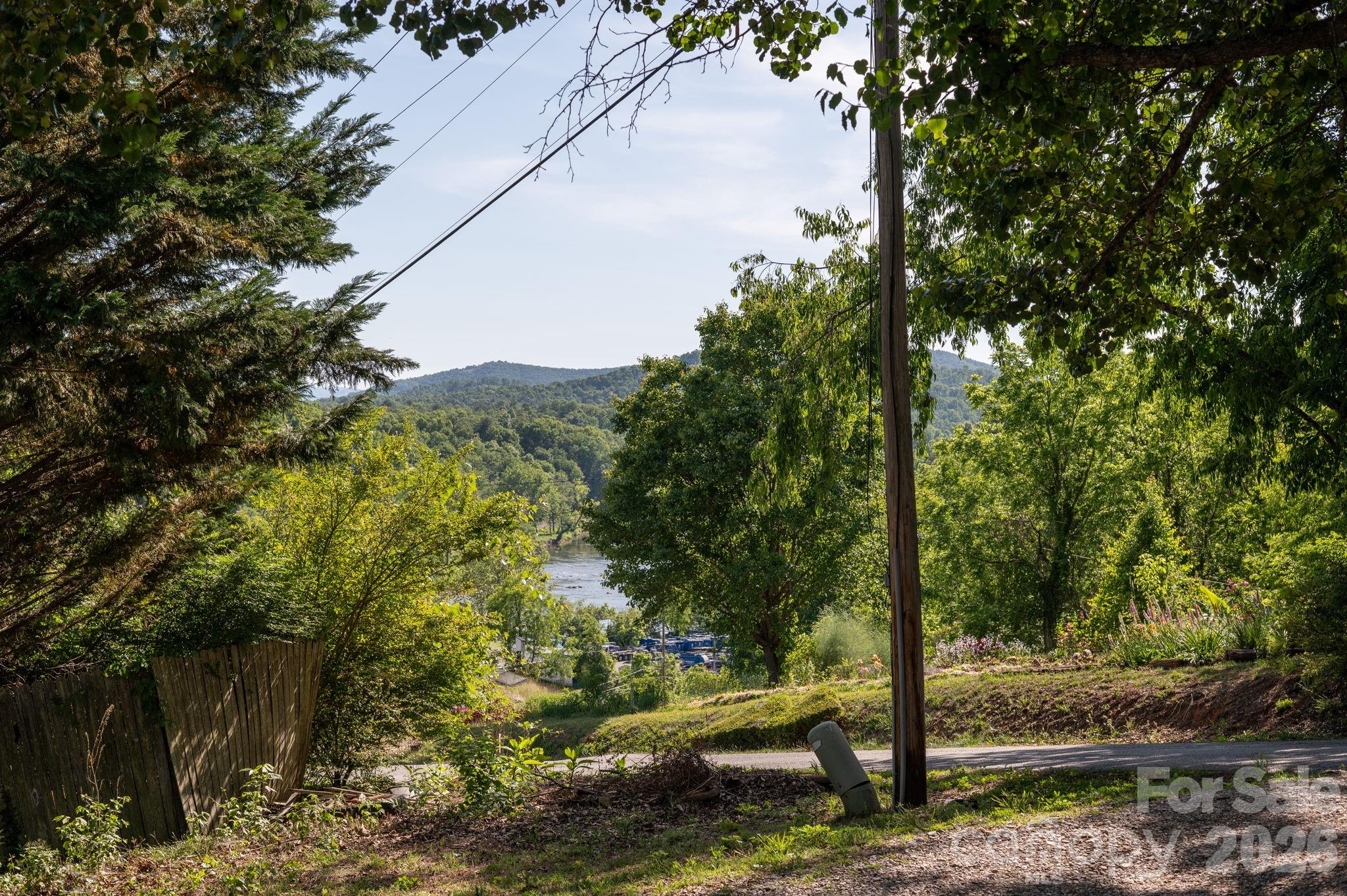 38th image of 66 Green Oak Rd, Asheville, NC 28804 | MLS# 4371063