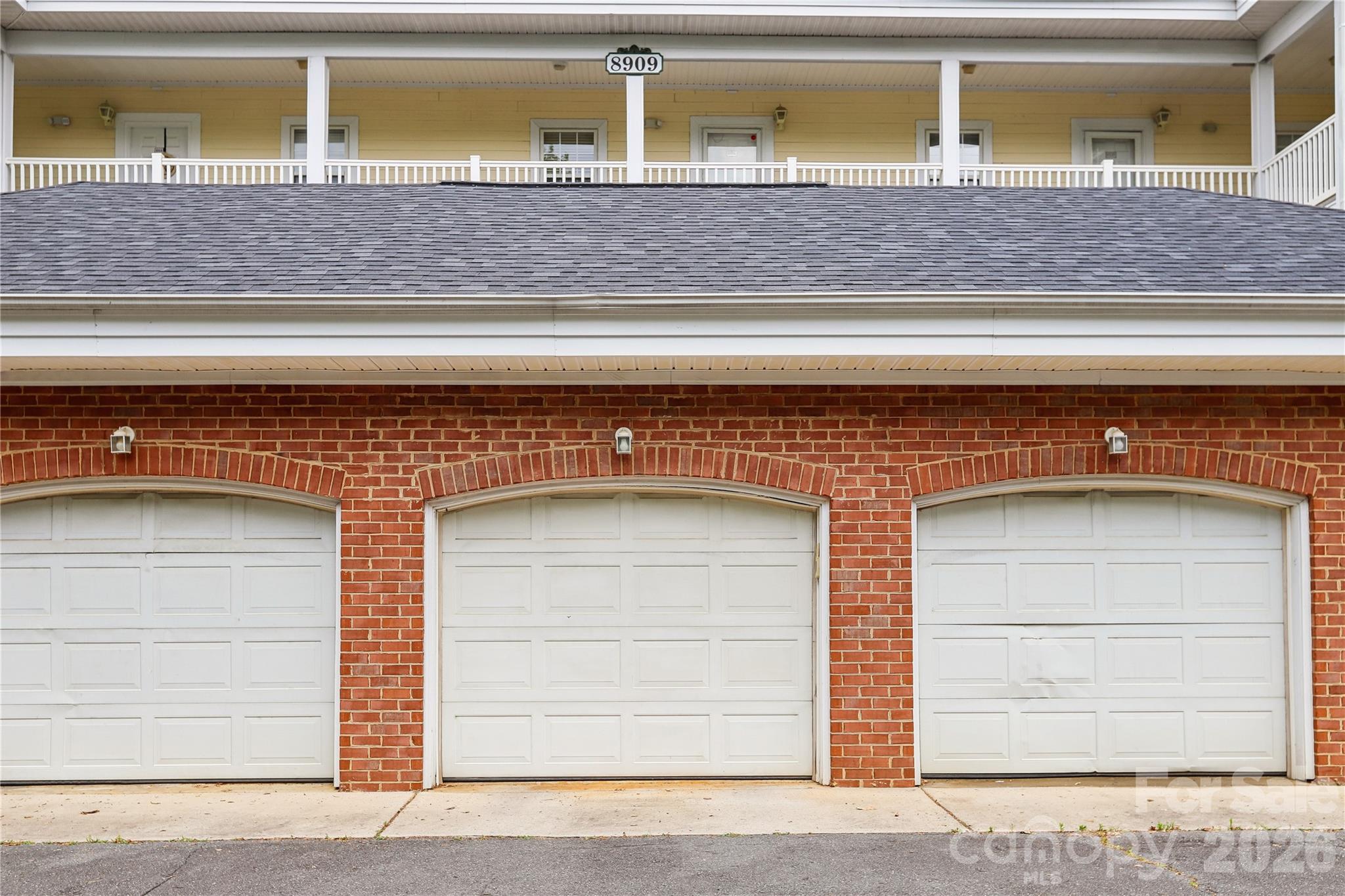 Homes for sale in Charlotte, NC | 8923 Meadow Vista Rd, Charlotte, NC 28213 | MLS# 4372895