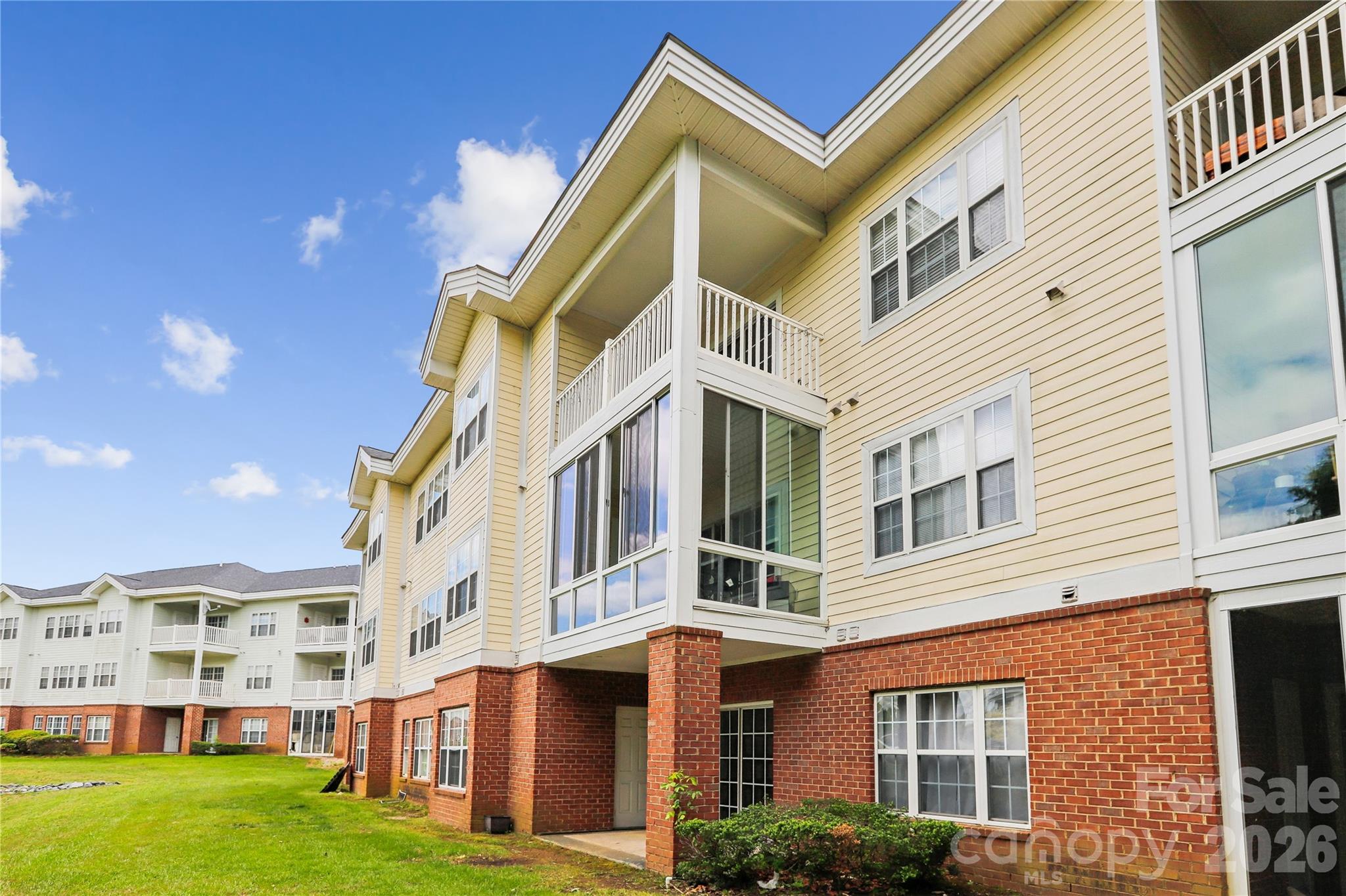 Homes for sale in Charlotte, NC | 8923 Meadow Vista Rd, Charlotte, NC 28213 | MLS# 4372895