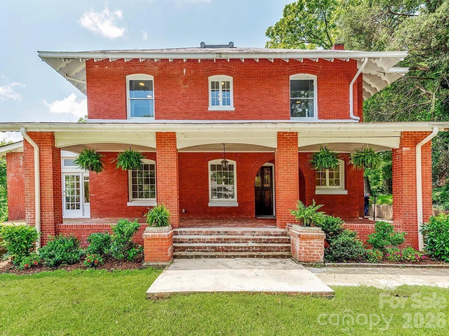 1st image of 128 W End St, Chester, SC 29706 | MLS# 4374253