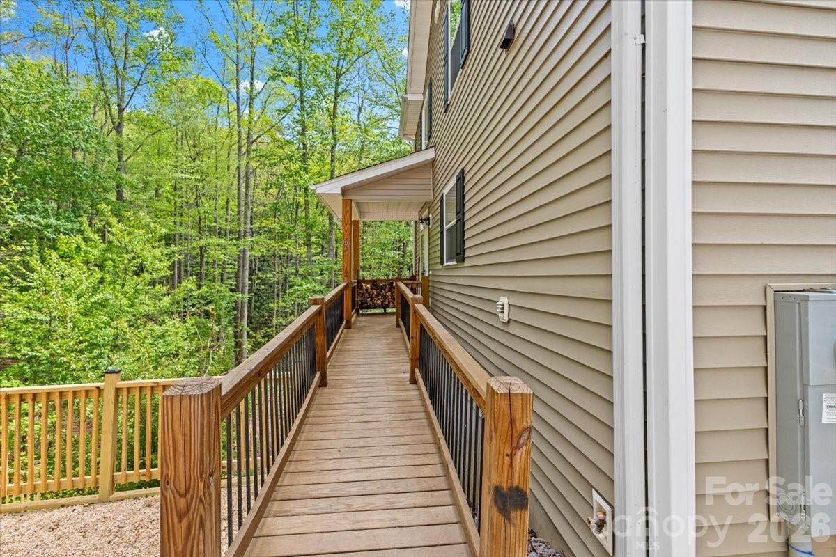 Homes for sale in Swannanoa, NC | 65 Leisure Ln, Swannanoa, NC 28778 | MLS# 4374385
