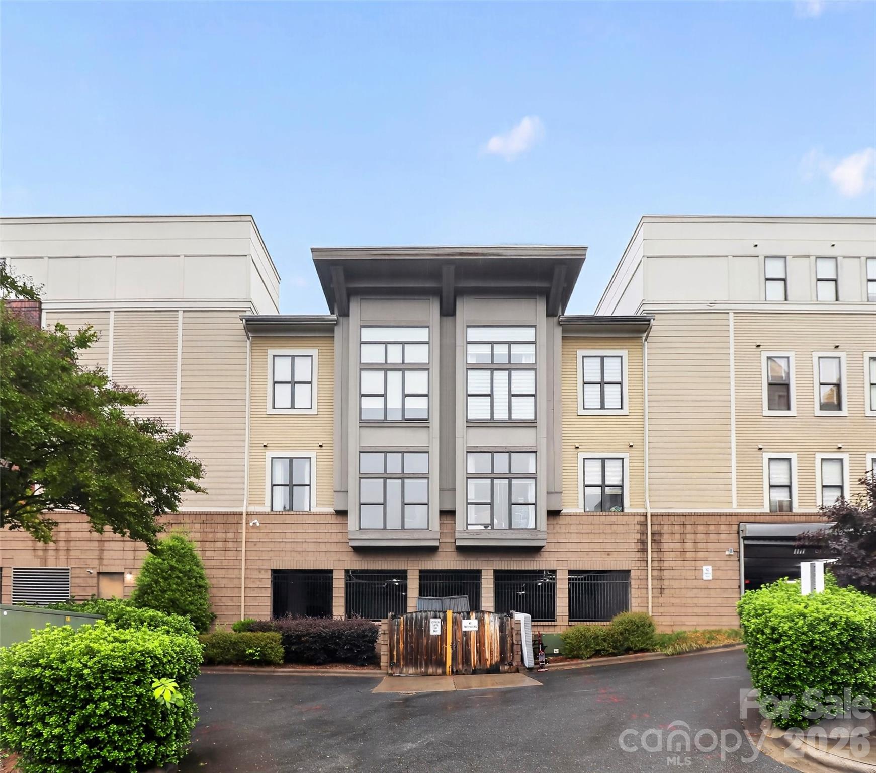 Homes for sale in Charlotte, NC | 716 N Davidson Street, Charlotte, NC 28202 | Houzeo