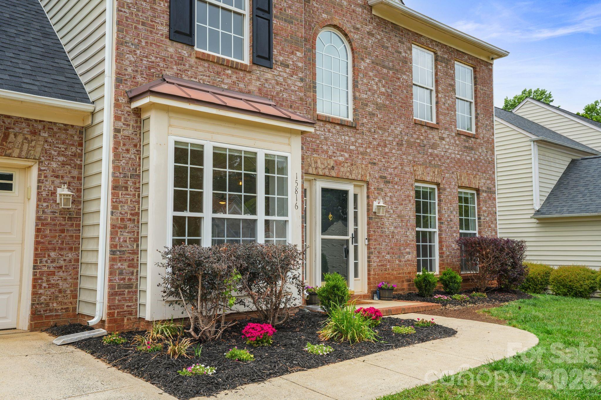 3rd image of 15816 Gathering Oaks Dr, Huntersville, NC 28078 | MLS# 4375070
