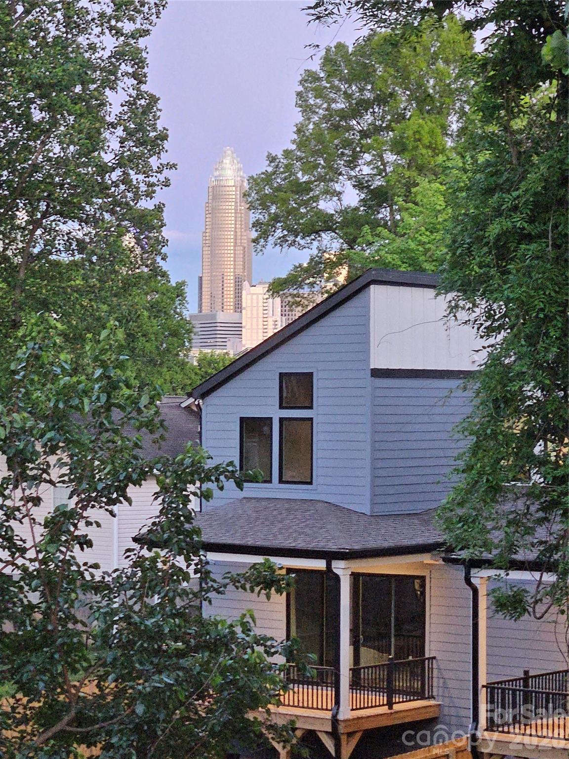 5th image of 562 West End Dr, Charlotte, NC 28208 | MLS# 4375491