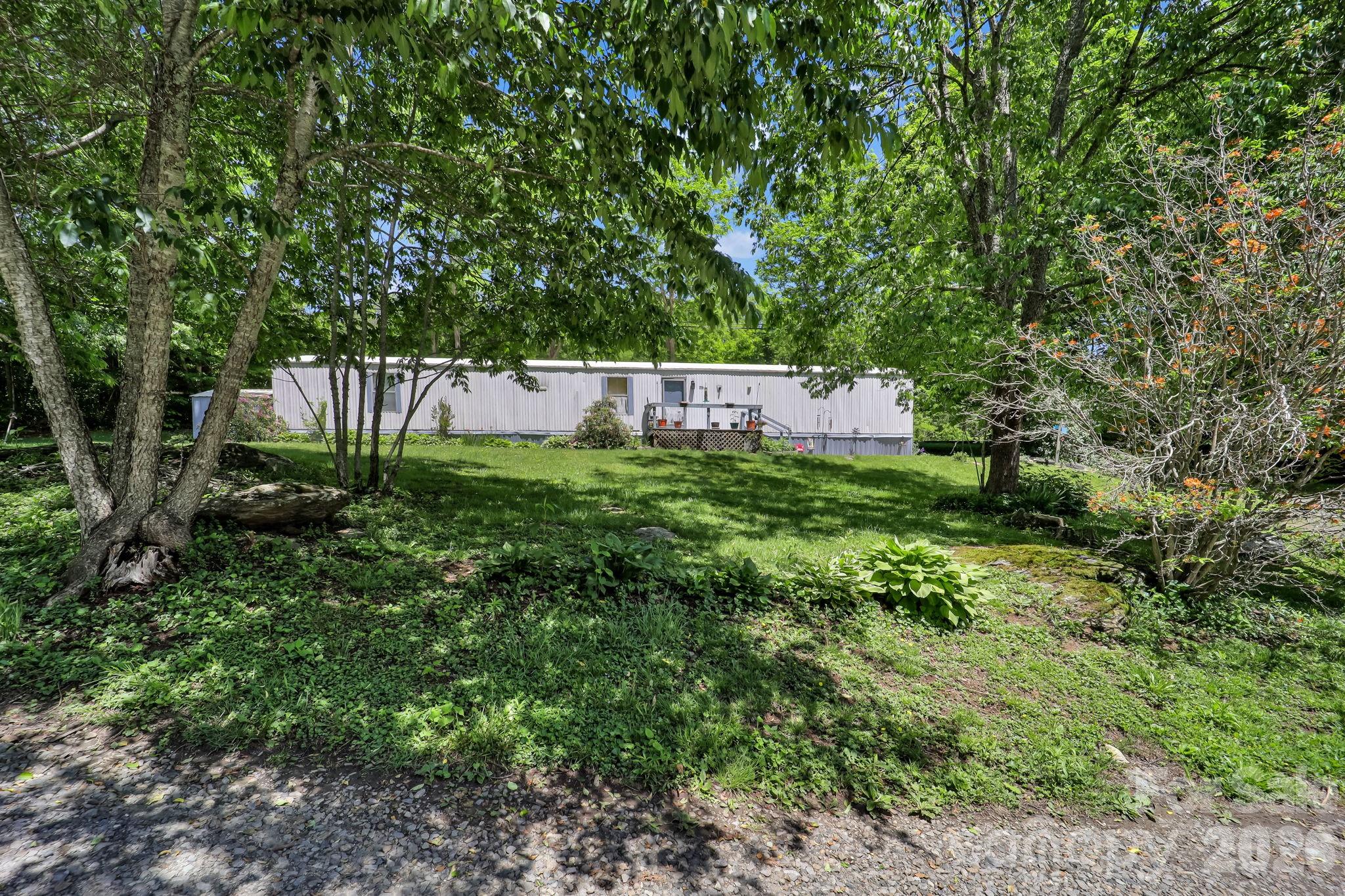 Homes for sale in Newland, NC | 30 Little Rock Rd, Newland, NC 28657 | MLS# 4377605