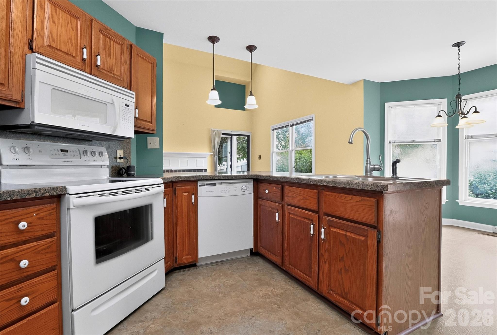 5th image of 10316 Johns Towne Dr, Charlotte, NC 28210 | MLS# 4378149