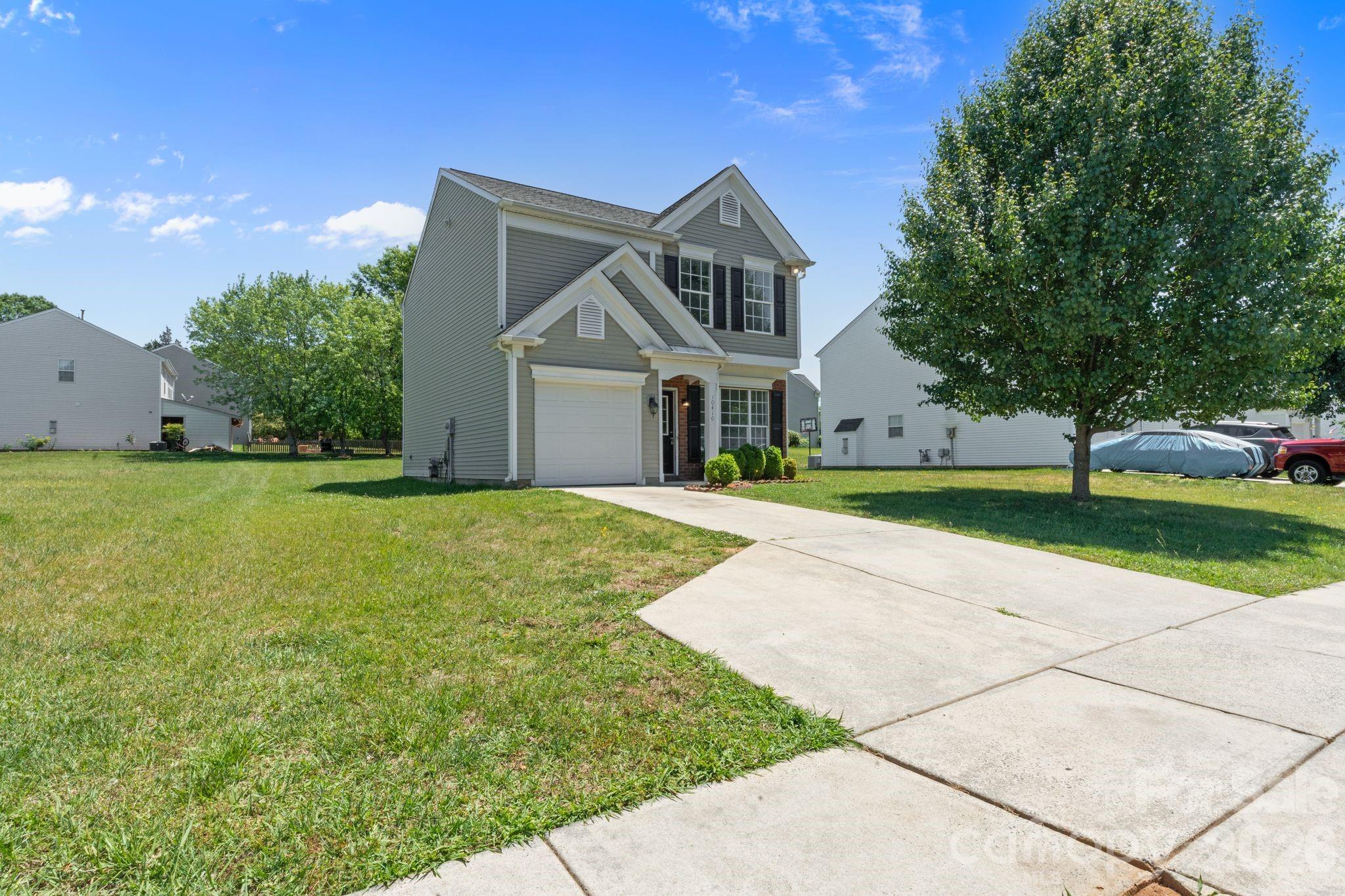 4th image of 10410 Roundleaf Dr, Charlotte, NC 28213 | MLS# 4378376