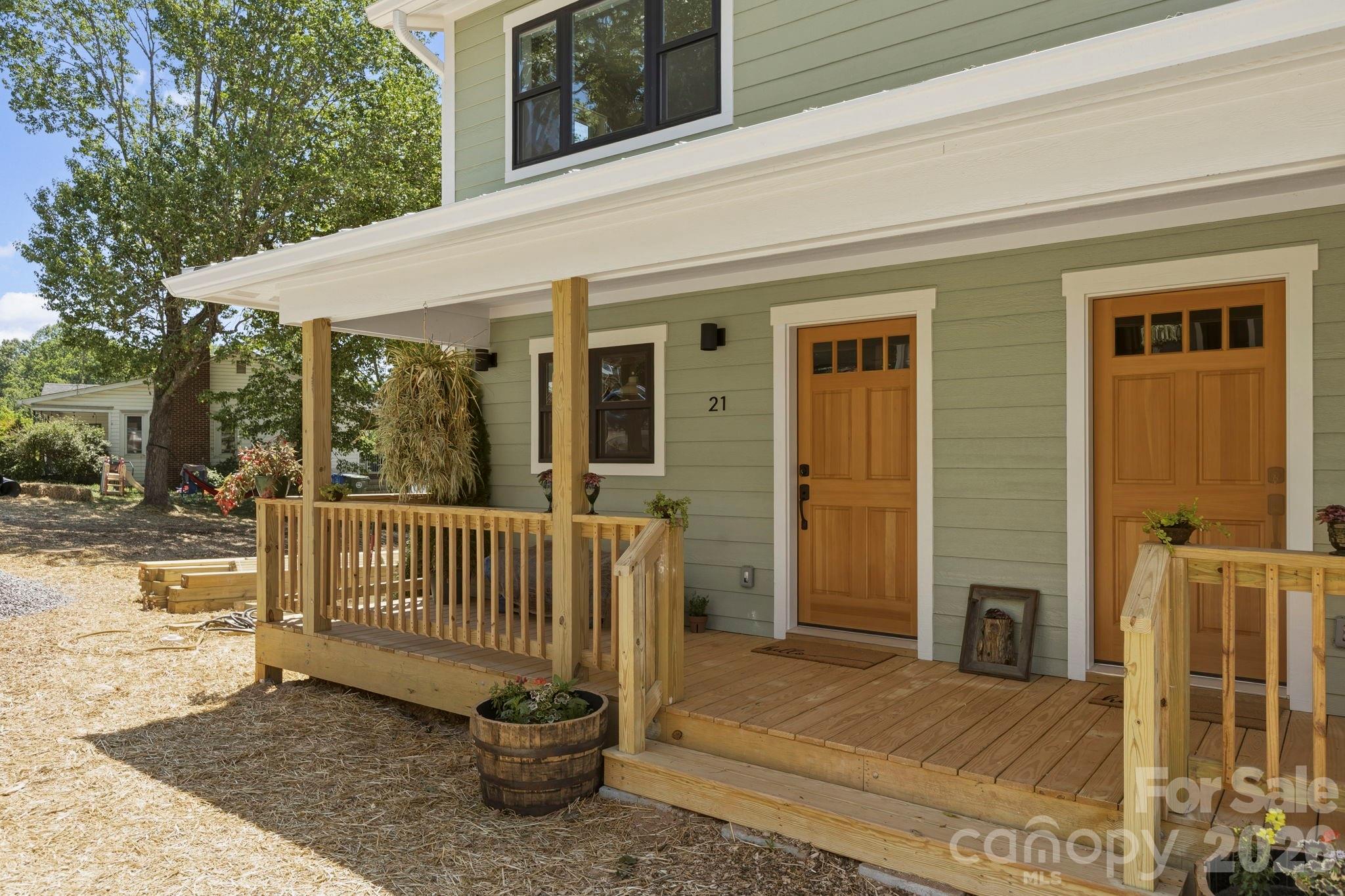 Homes for sale in Asheville, NC | 21 Fireside Dr, Asheville, NC 28804 | MLS# 4378538
