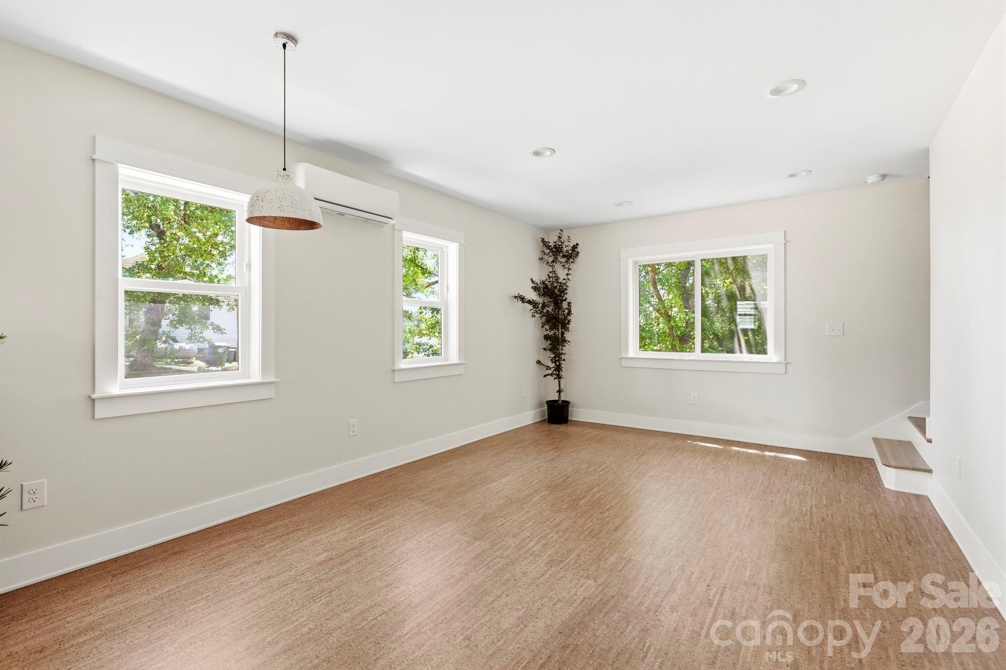 Homes for sale in Asheville, NC | 21 Fireside Dr, Asheville, NC 28804 | MLS# 4378538