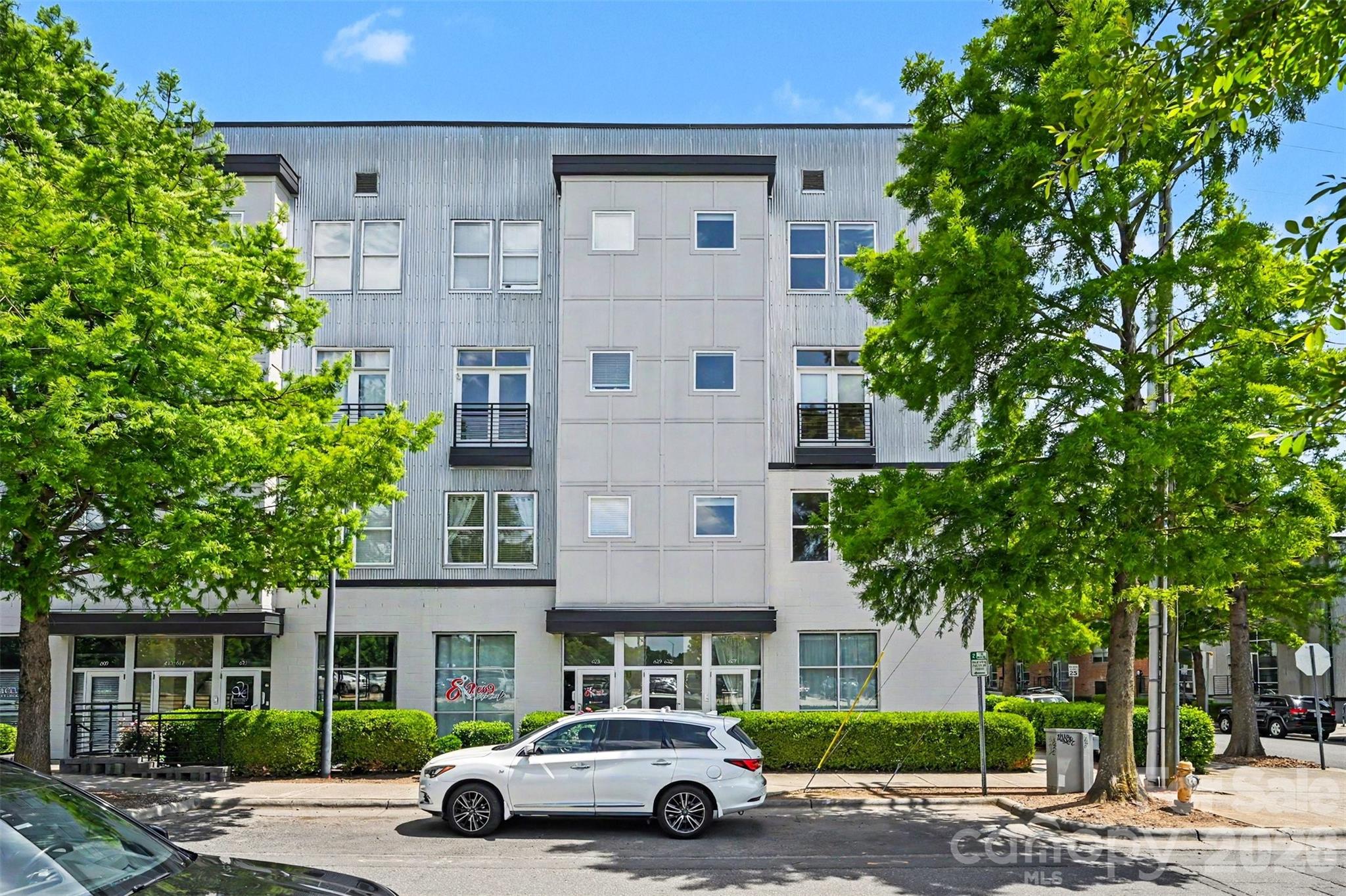 2nd image of 633 Mcninch St, Charlotte, NC 28208 | MLS# 4379396