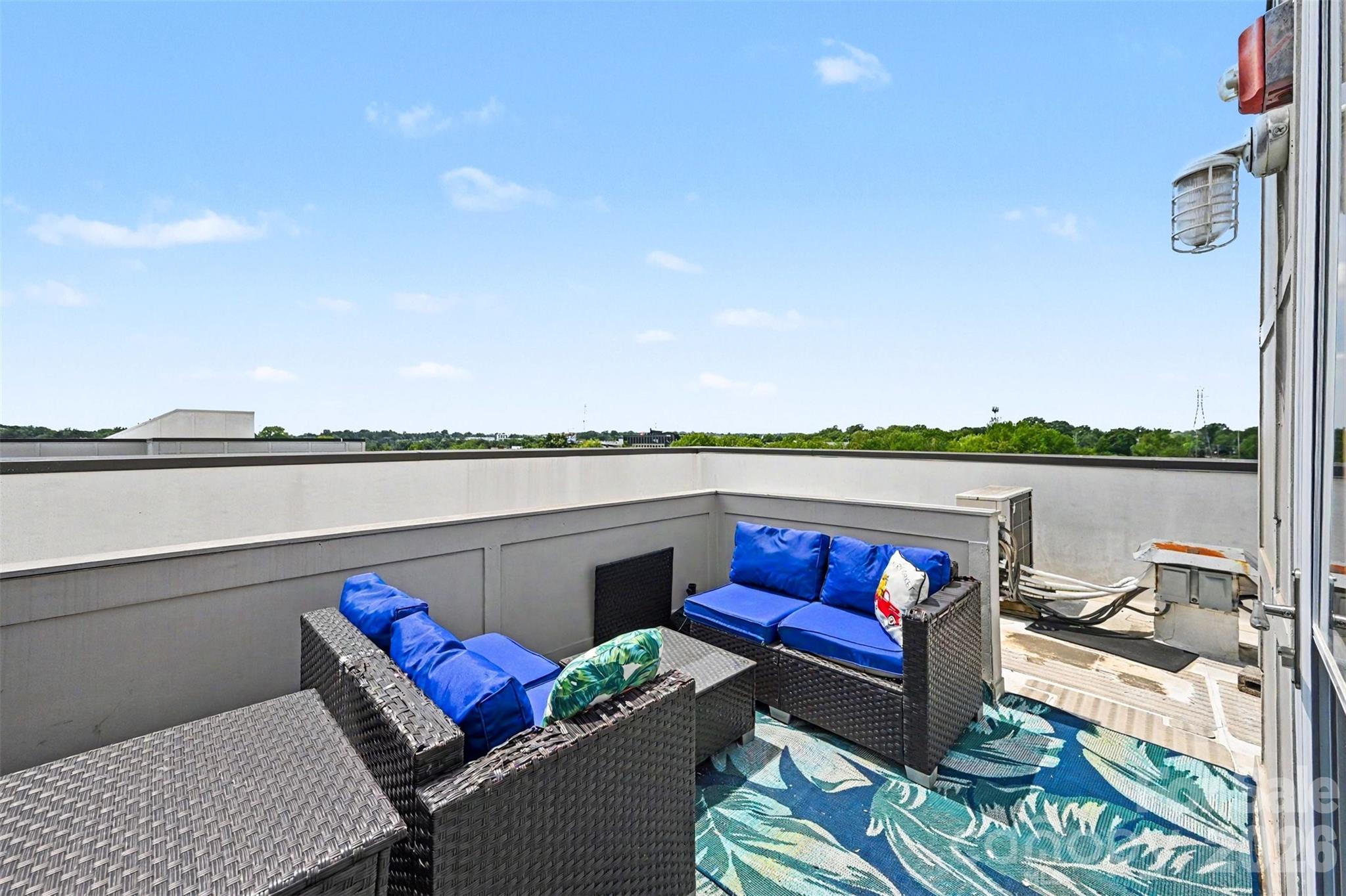 18th image of 633 Mcninch St, Charlotte, NC 28208 | MLS# 4379396