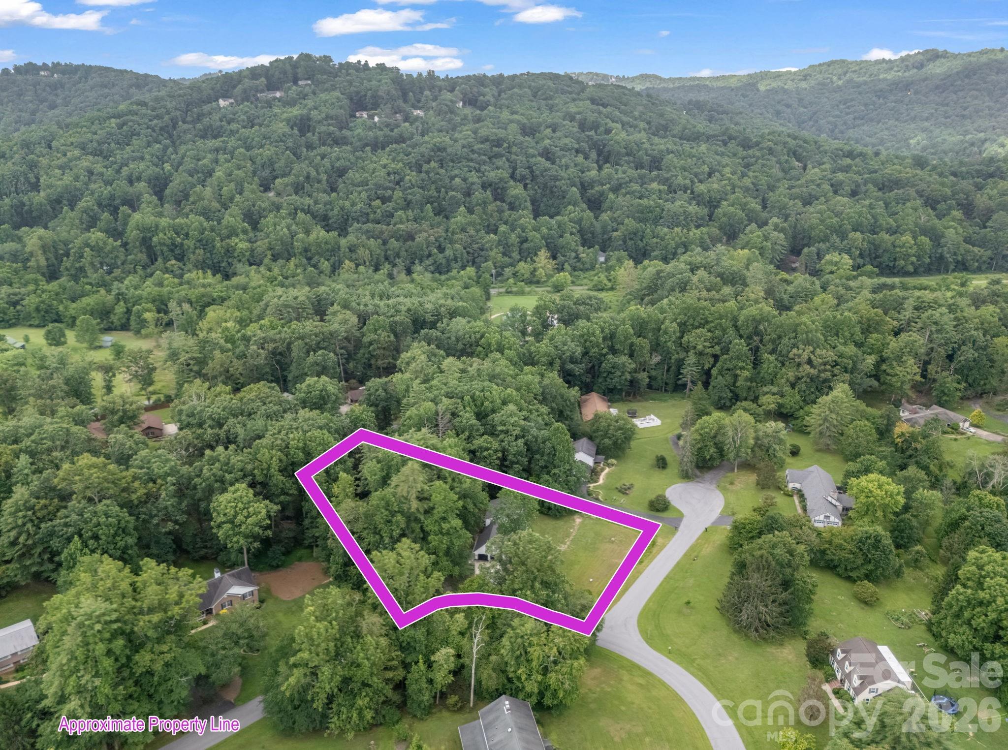48th image of 213 Raintree Dr, Hendersonville, NC 28791 | MLS# 4379526