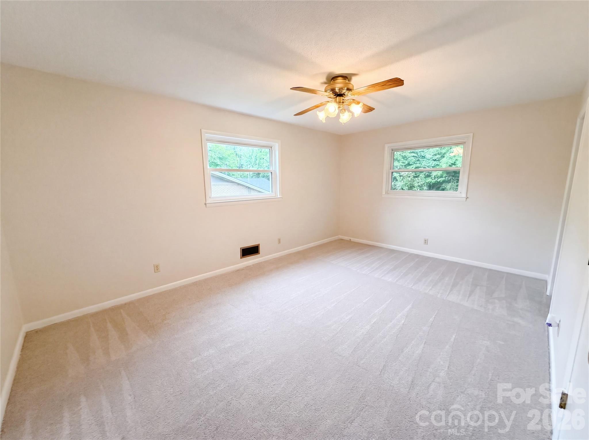 4th image of 128 Greenview Dr, Kannapolis, NC 28081 | MLS# 4379540