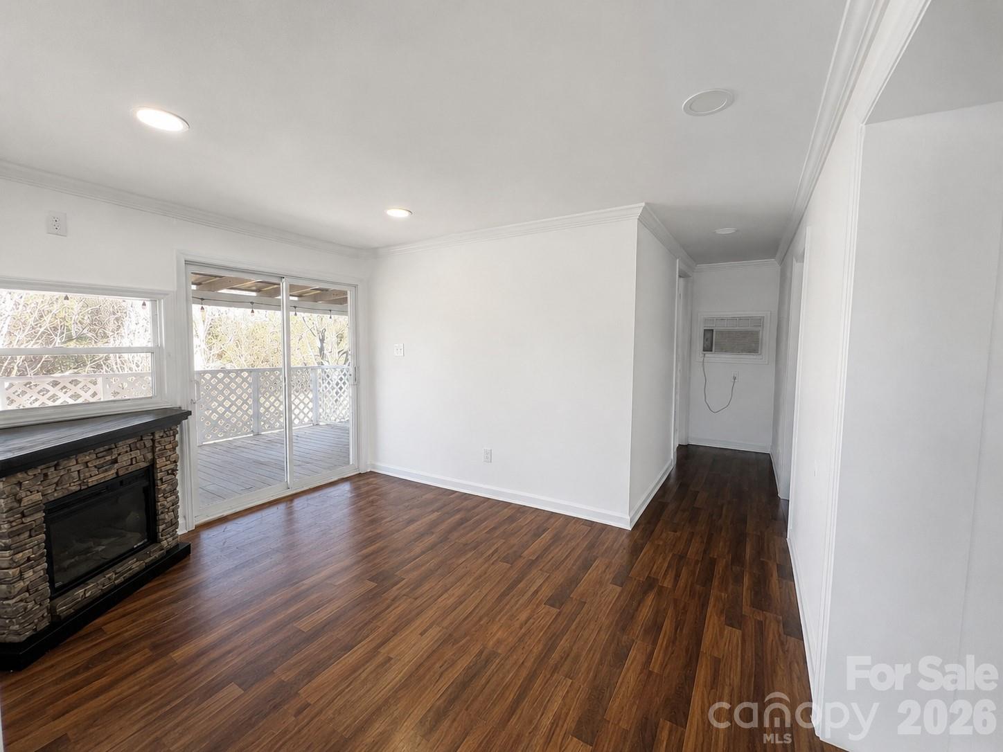 Photo 4 of Single family home for sale at 322 Mount View Ln, New London, NC 28127 | MLS# 4381016 | Listing updated on 2026-09-04