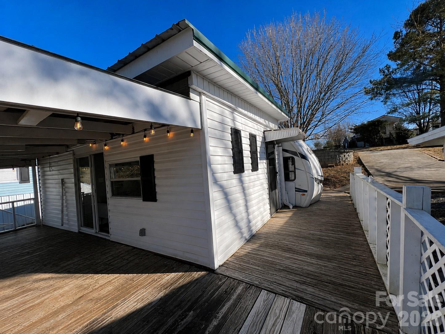 Photo 1 of Single family home for sale at 322 Mount View Ln, New London, NC 28127 | MLS# 4381016 | Listing updated on 2026-09-04