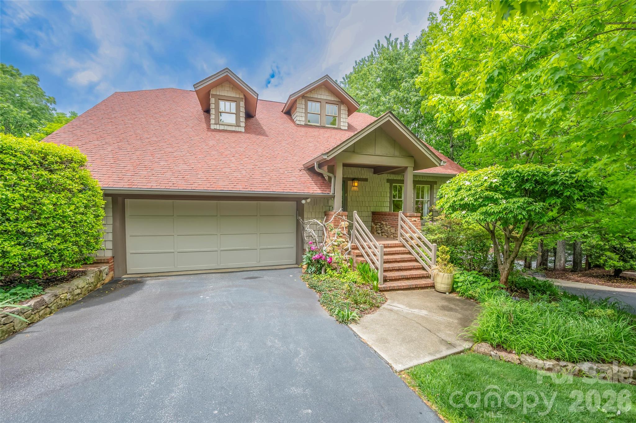 1st image of 4 Lacoste Dr, Hendersonville, NC 28739 | MLS# 4381202