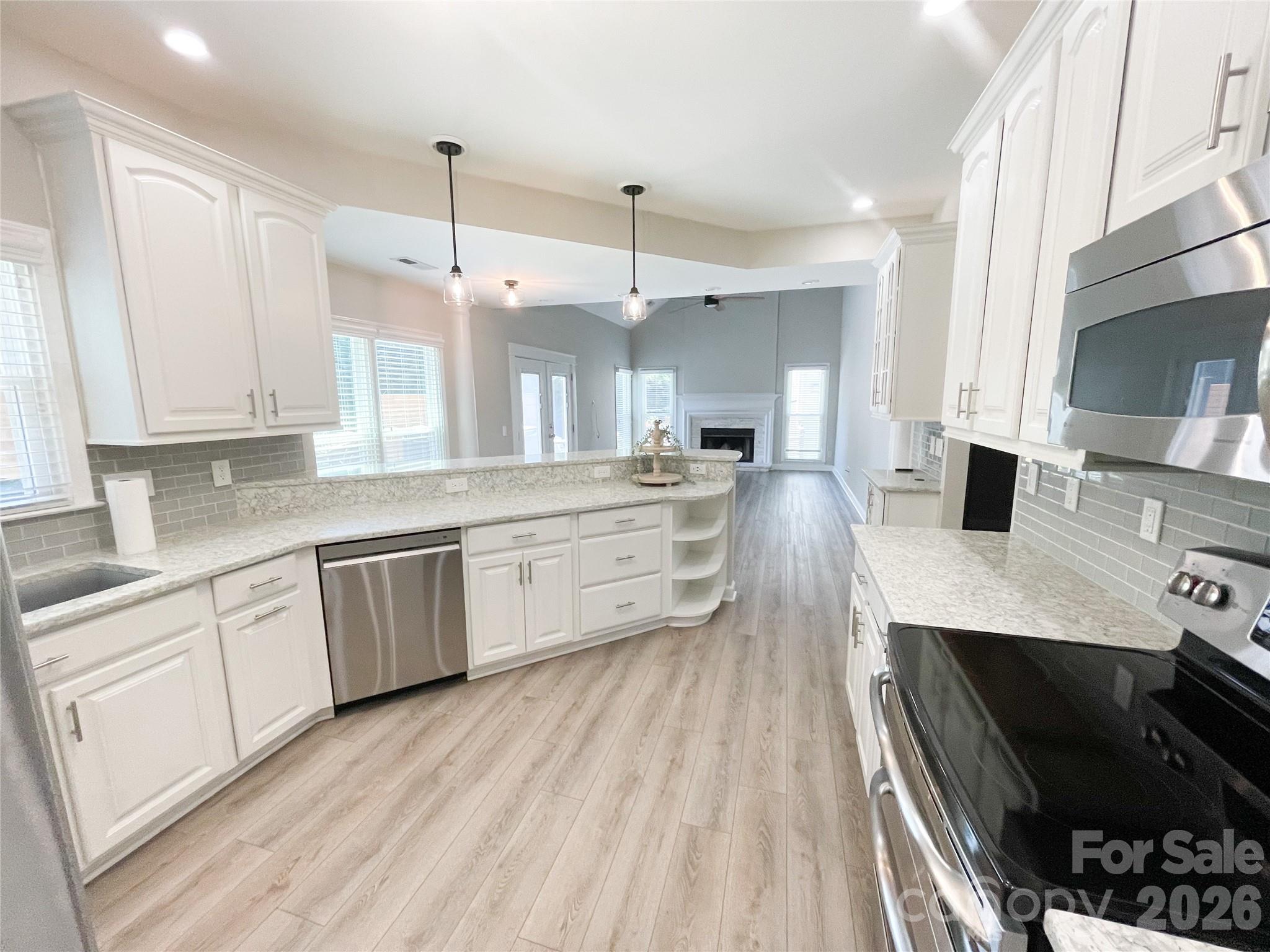 3rd image of 19942 Scanmar Ln, Cornelius, NC 28031 | MLS# 4381771