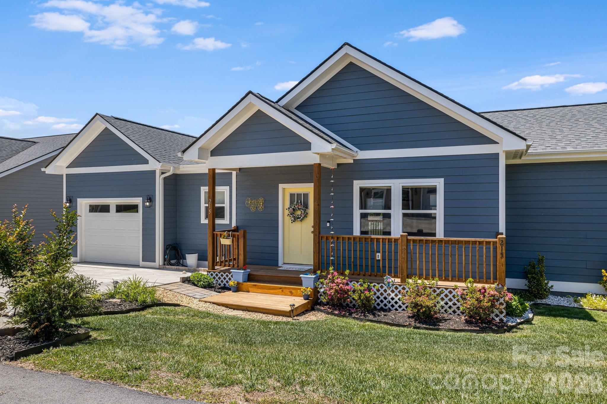 2nd image of 215 Oak Meadow Ln, Asheville, NC 28804 | MLS# 4382022