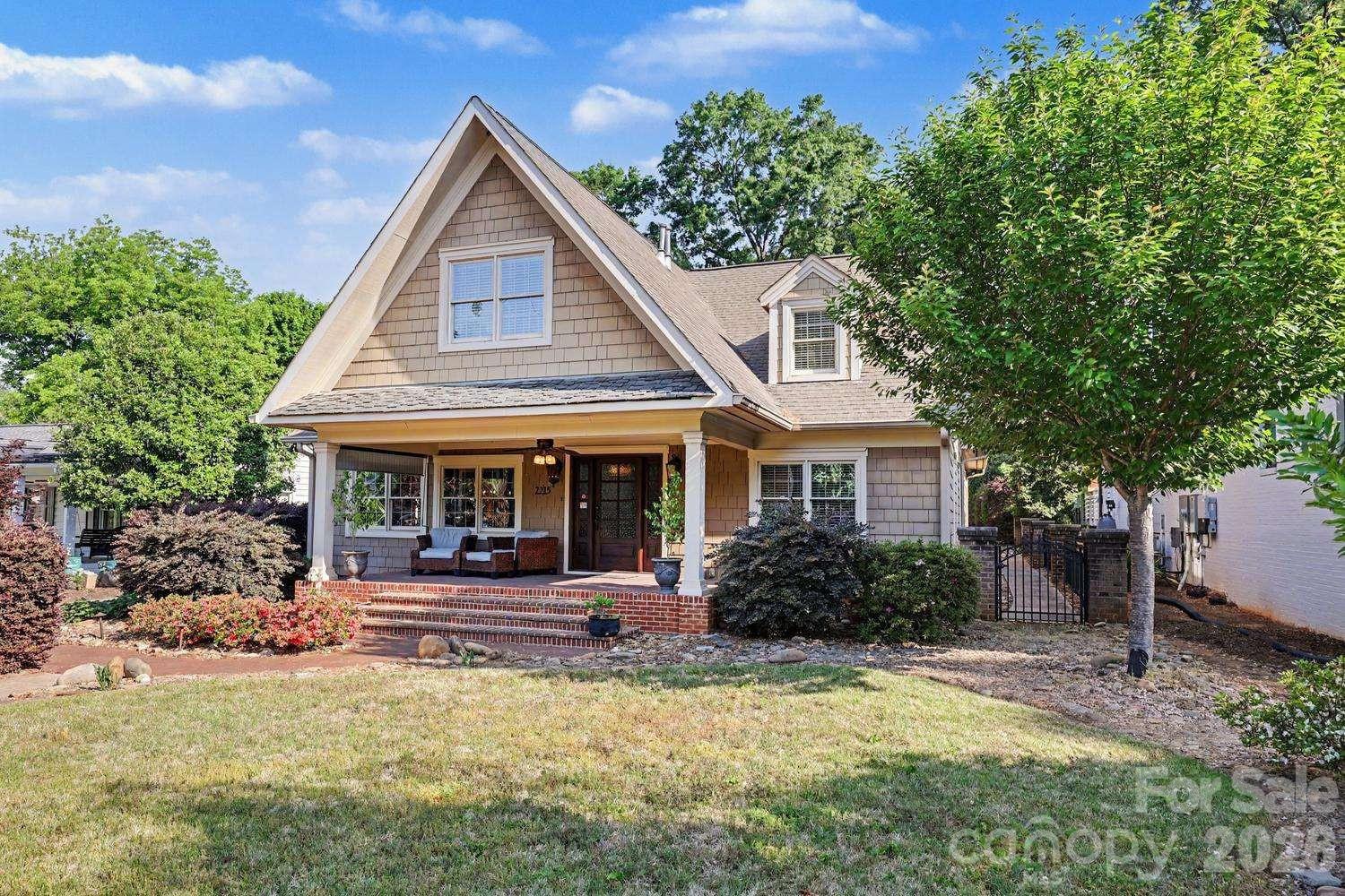 Homes for sale in Charlotte, NC | 2215 Hassell Pl, Charlotte, NC 28209 | MLS# 4382060