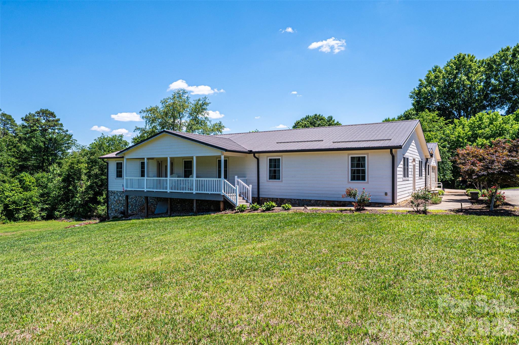 Homes for sale in Granite Falls, NC | 460 Sunset St, Granite Falls, NC 28630 | MLS# 4382818