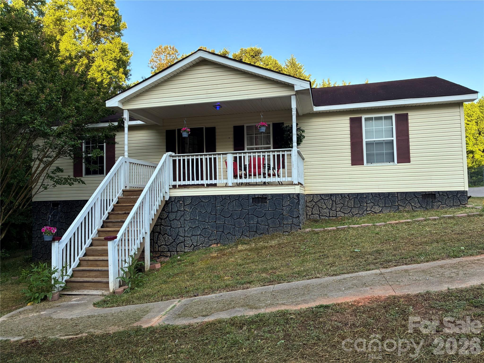 Homes for sale in Shelby, NC | 1721 Fallston Rd, Shelby, NC 28150 | MLS# 4382930