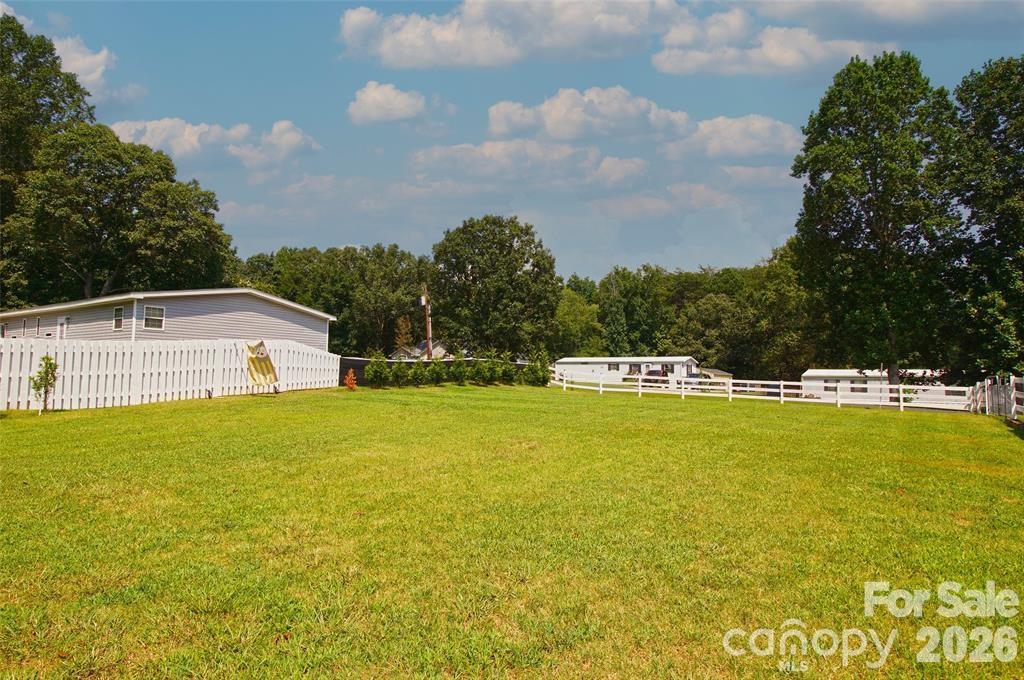 Homes for sale in Denver, NC | 7010 Executive Cir, Denver, NC 28037 | MLS# 4383024
