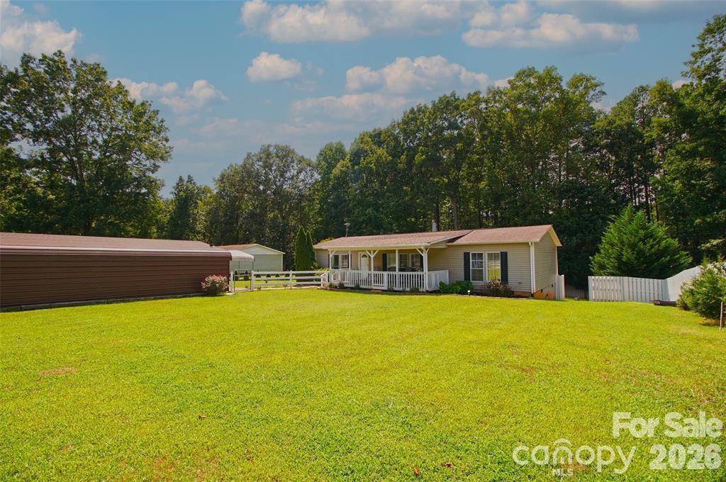 Homes for sale in Denver, NC | 7010 Executive Cir, Denver, NC 28037 | MLS# 4383024