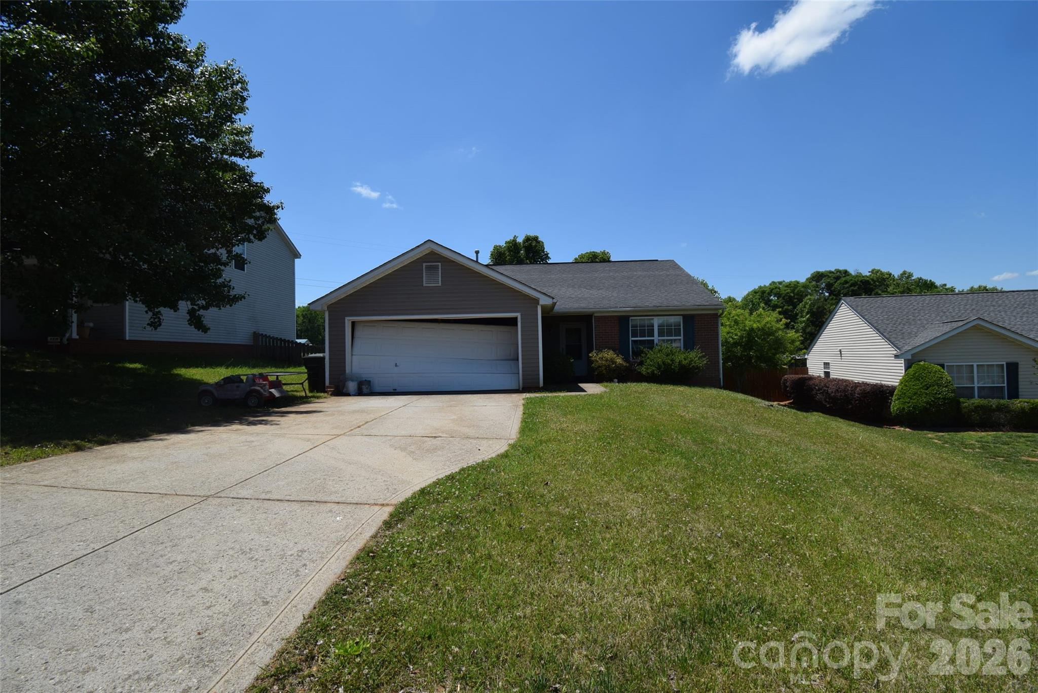 Homes for sale in Lowell, NC | 633 Overlook Rd, Lowell, NC 28098 | MLS# 4383111