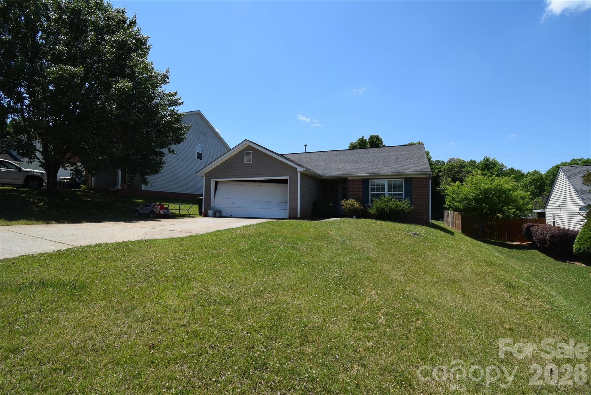 Homes for sale in Lowell, NC | 633 Overlook Rd, Lowell, NC 28098 | MLS# 4383111
