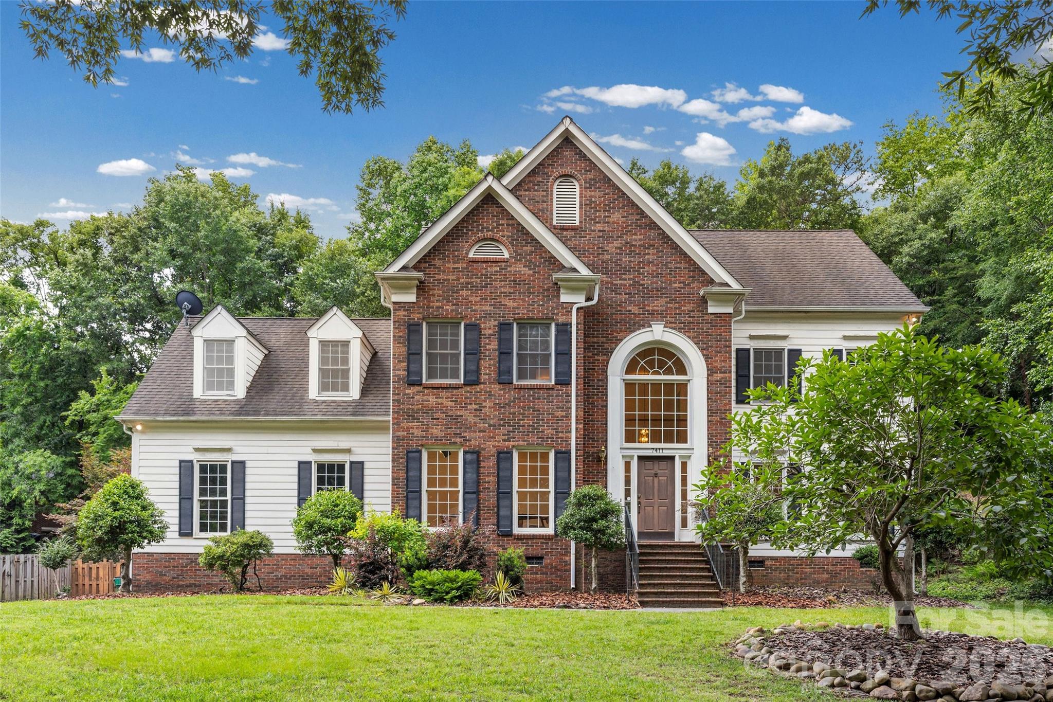 Homes for sale in Charlotte, NC | 7411 Leharne Dr, Charlotte, NC 28270 | MLS# 4383286