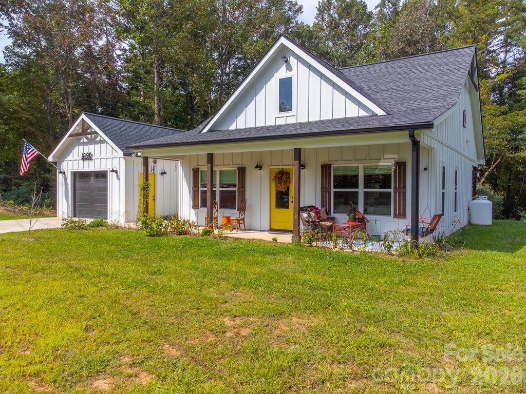 Homes for sale in Hayesville, NC | 190 Fort Hembree Rd, Hayesville, NC 28904 | MLS# 4383631