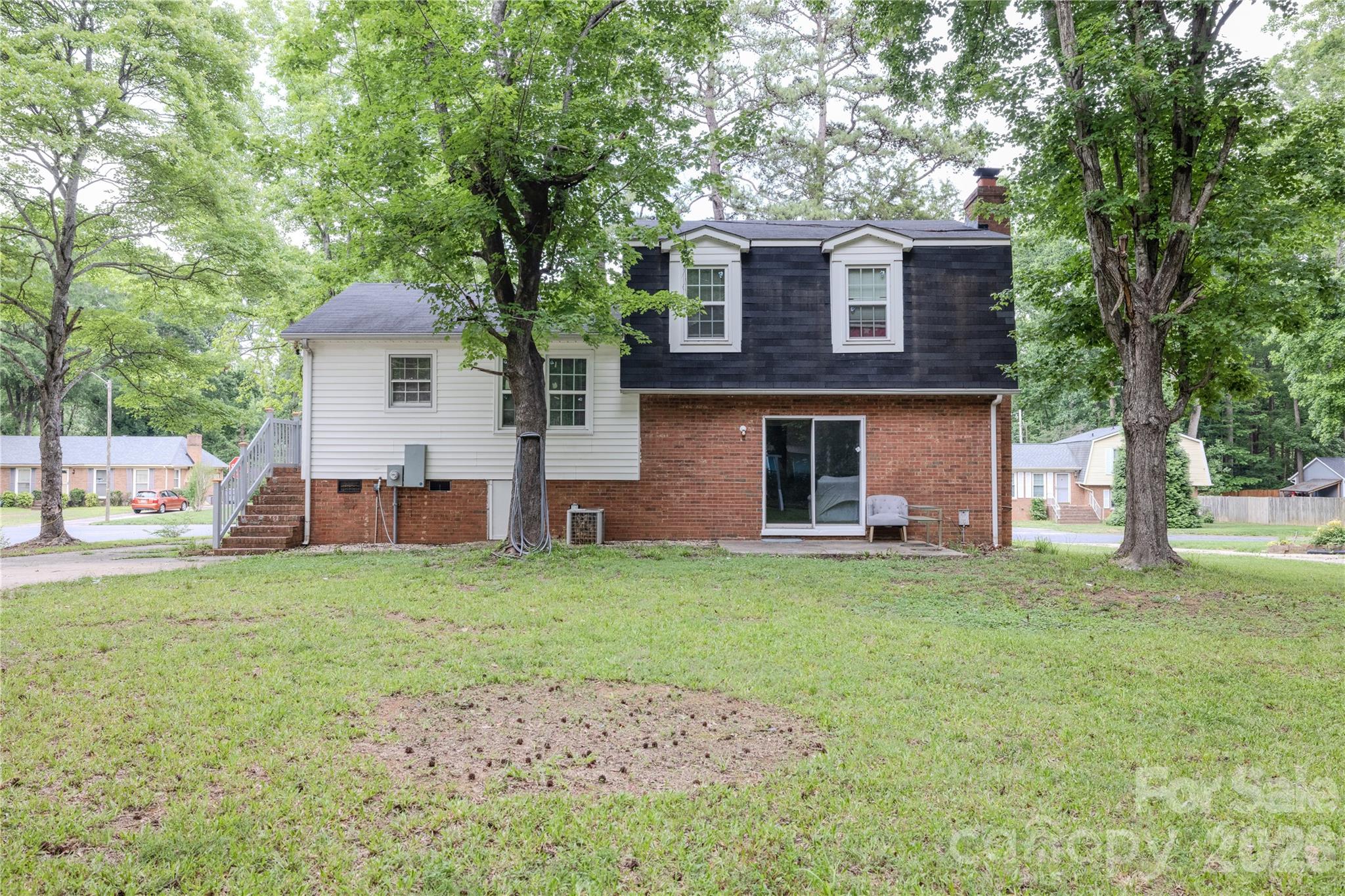 Homes for sale in Charlotte, NC | 2545 Cedarwild Rd, Charlotte, NC 28212 | MLS# 4383741