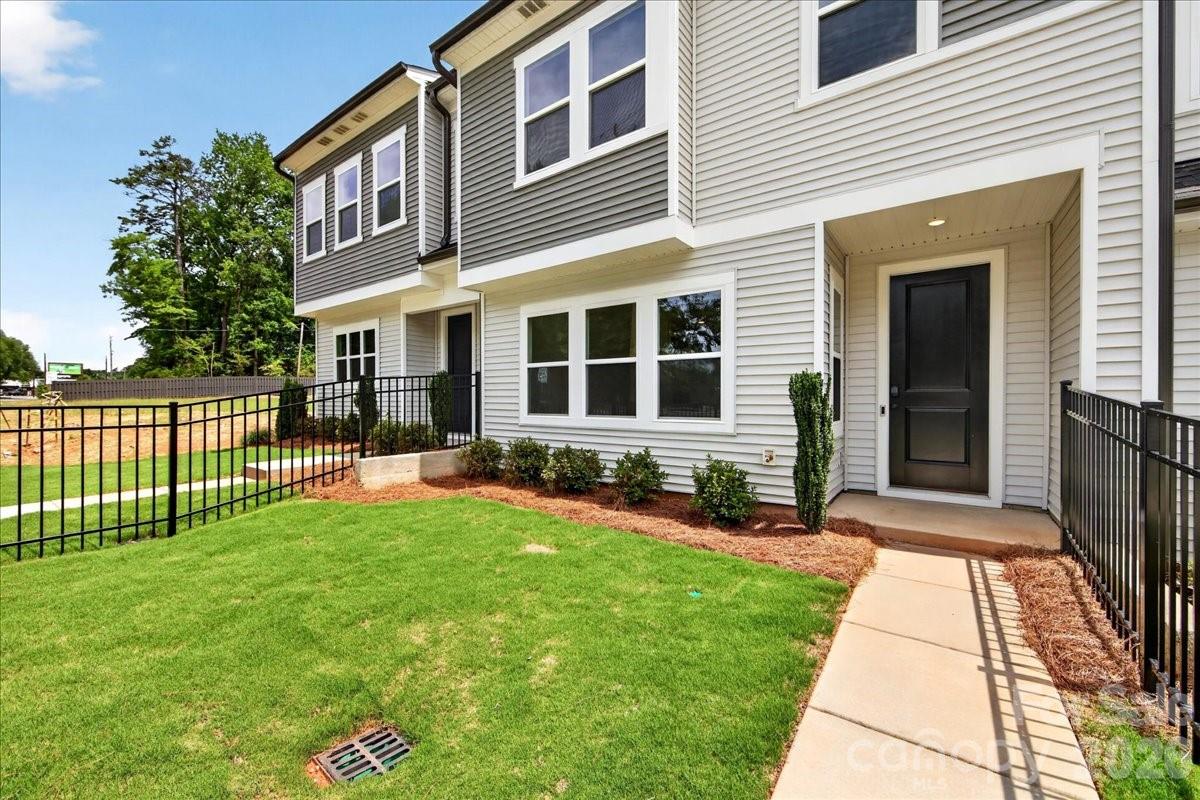 Homes for sale in Charlotte, NC | 6319 Haller St, Charlotte, NC 28227 | MLS# 4383871