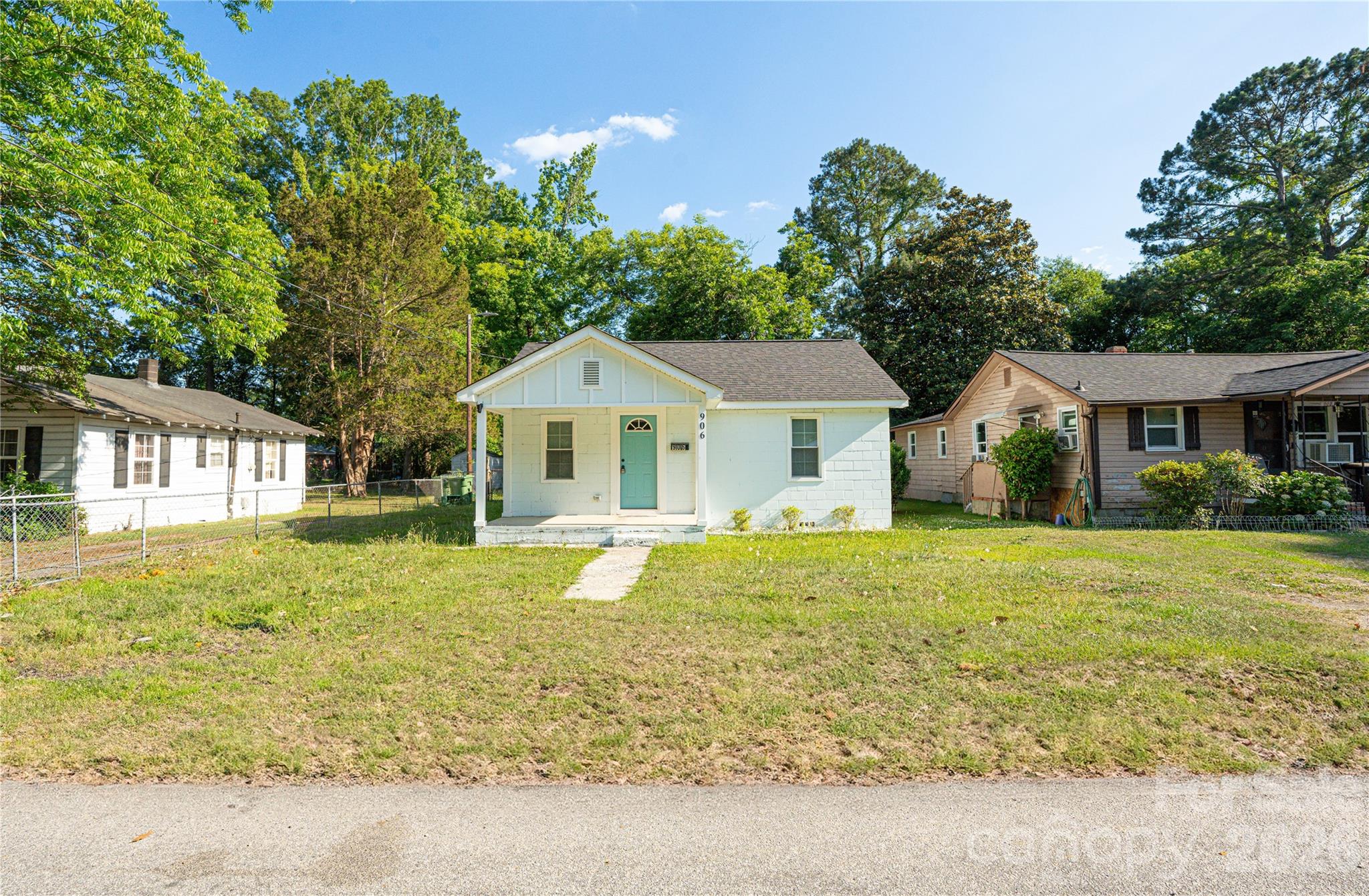 Homes for sale in Florence, SC | 906 Gladstone St, Florence, SC 29501 | MLS# 4383891