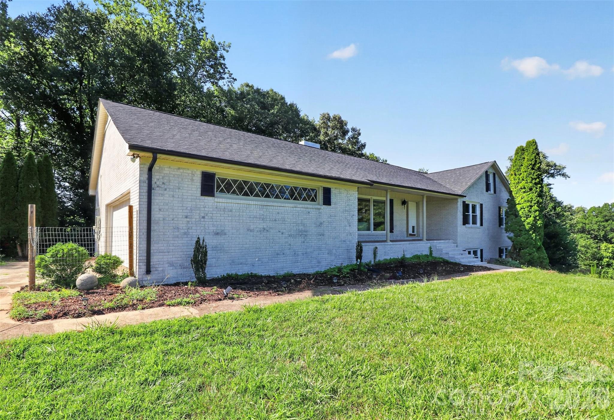 5th image of 2004 Fountain Ln, Stanley, NC 28164 | MLS# 4385342