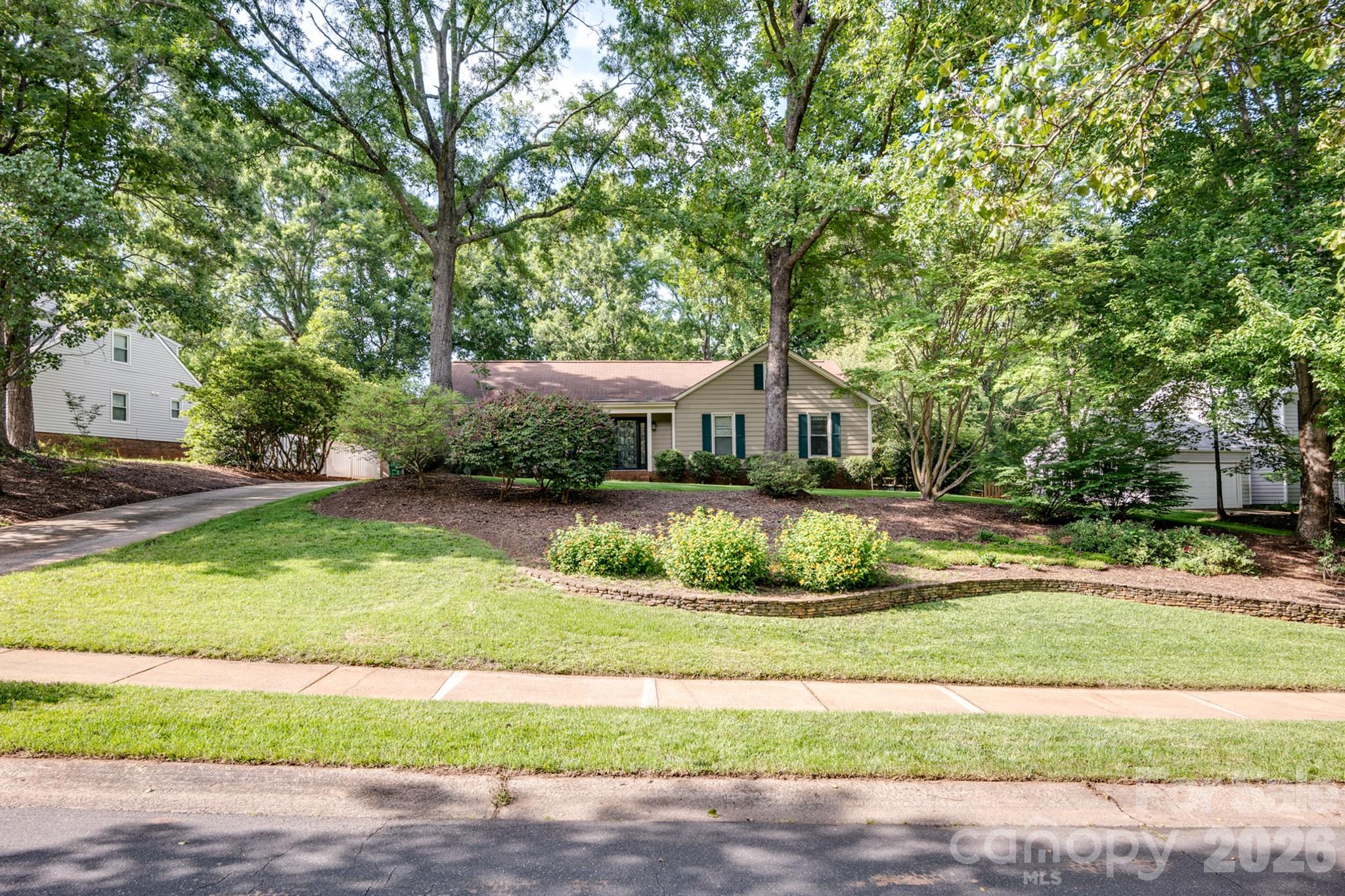 2nd image of 11831 Parks Farm Ln, Charlotte, NC 28277 | MLS# 4385402