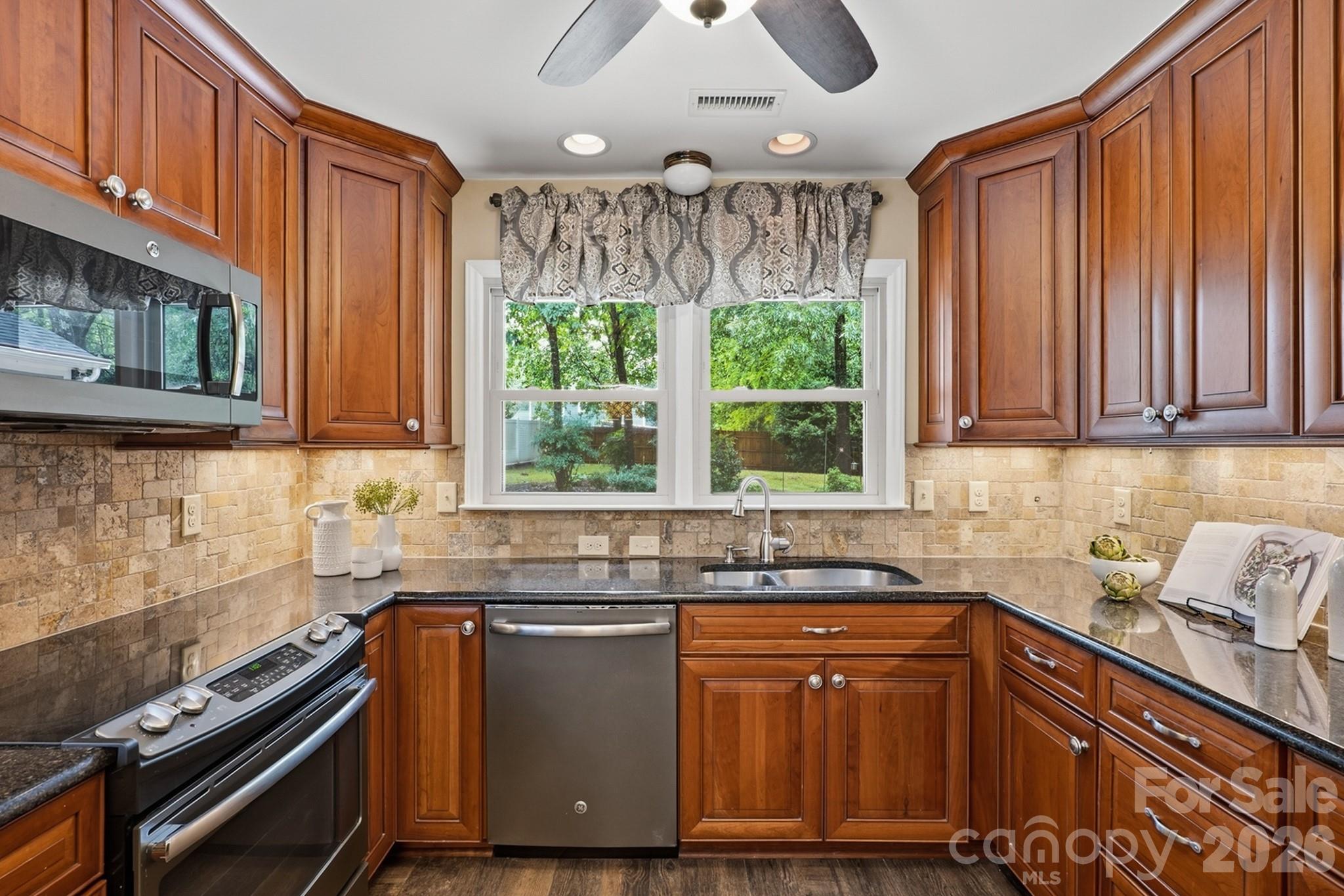 4th image of 11831 Parks Farm Ln, Charlotte, NC 28277 | MLS# 4385402
