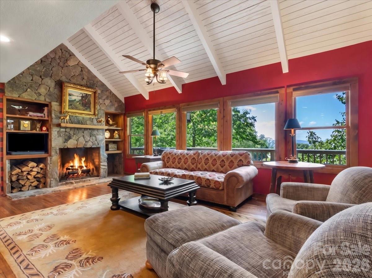 Photo 4 of Single family home for sale at 121 Ivy Ridge Rd, Burnsville, NC 28714 | MLS# 4385530 | Listing updated on 2026-09-04