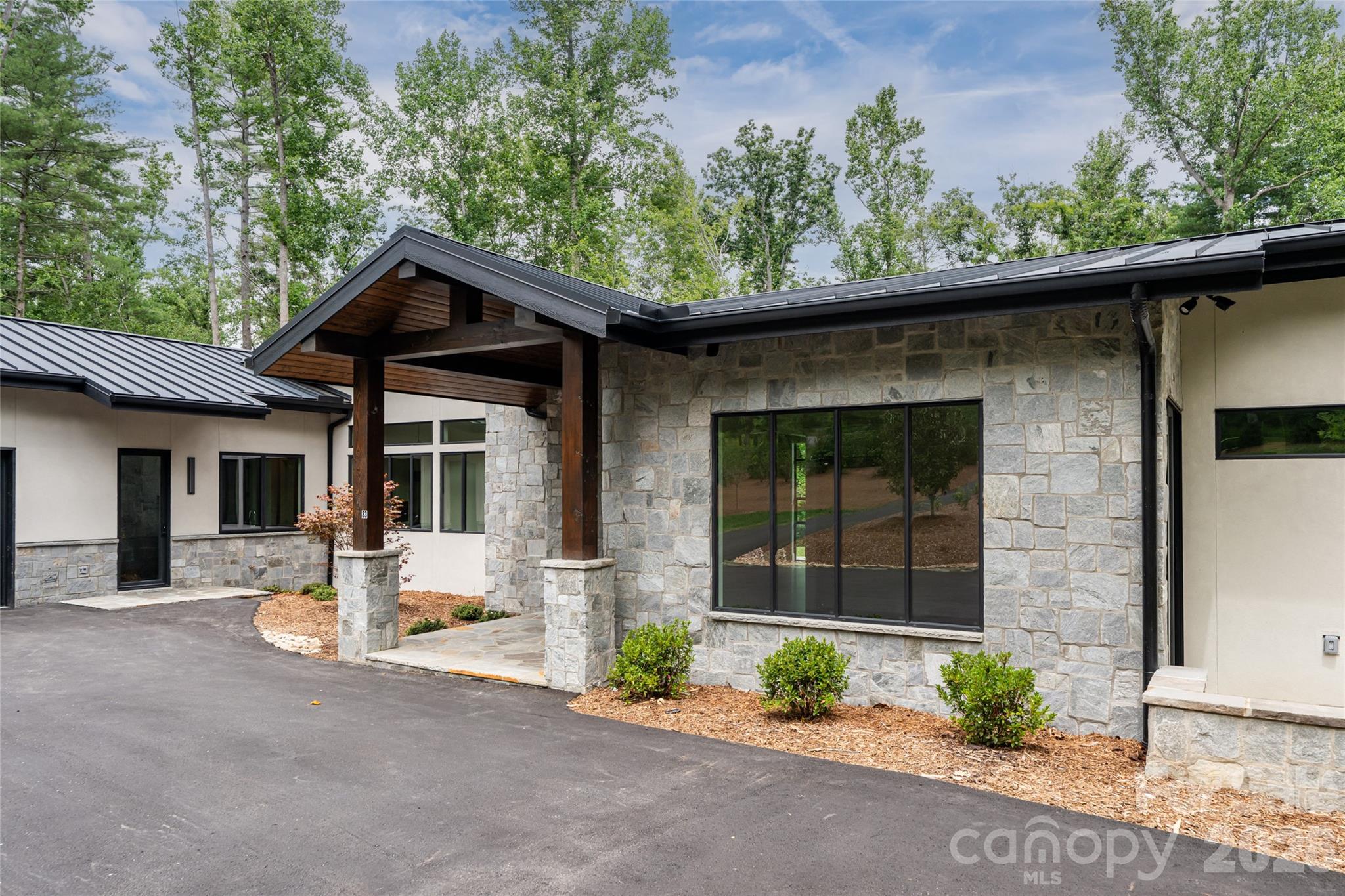 5th image of 33 Busbee Rd, Asheville, NC 28803 | MLS# 4385731