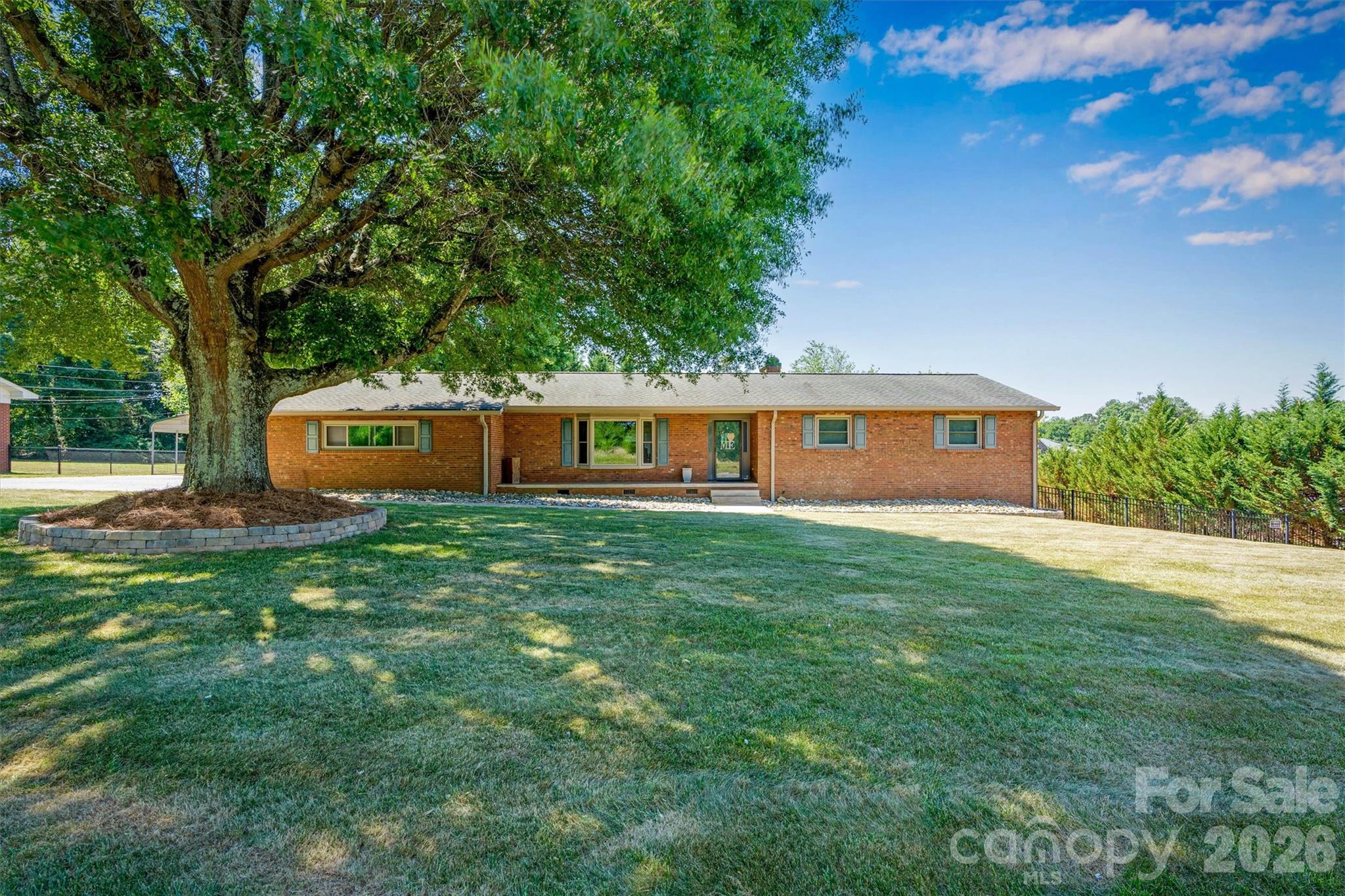 2nd image of 226 28th Avenue Pl Ne, Hickory, NC 28601 | MLS# 4386379