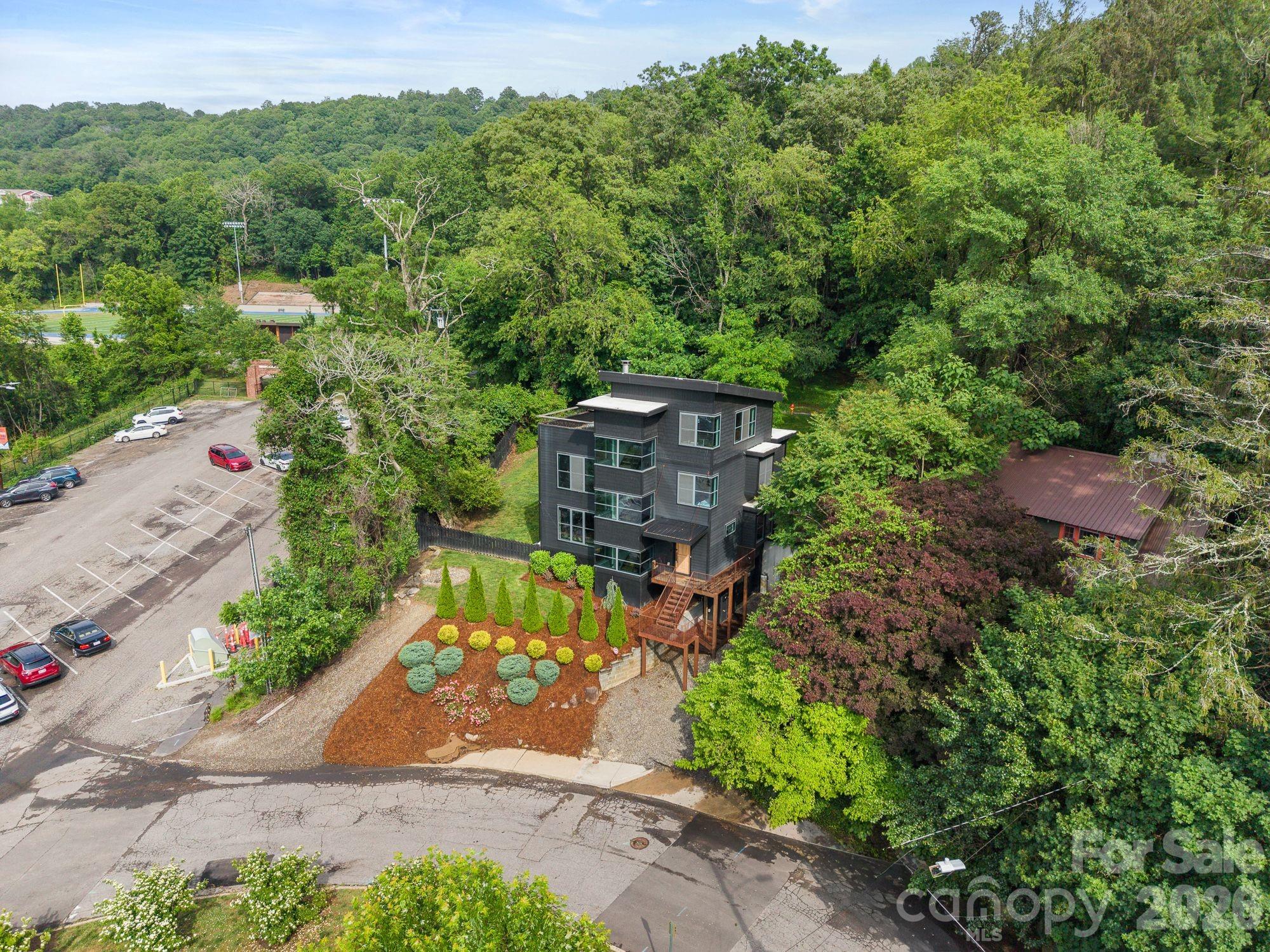 47th image of 53 Buchanan Pl, Asheville, NC 28801 | MLS# 4386804