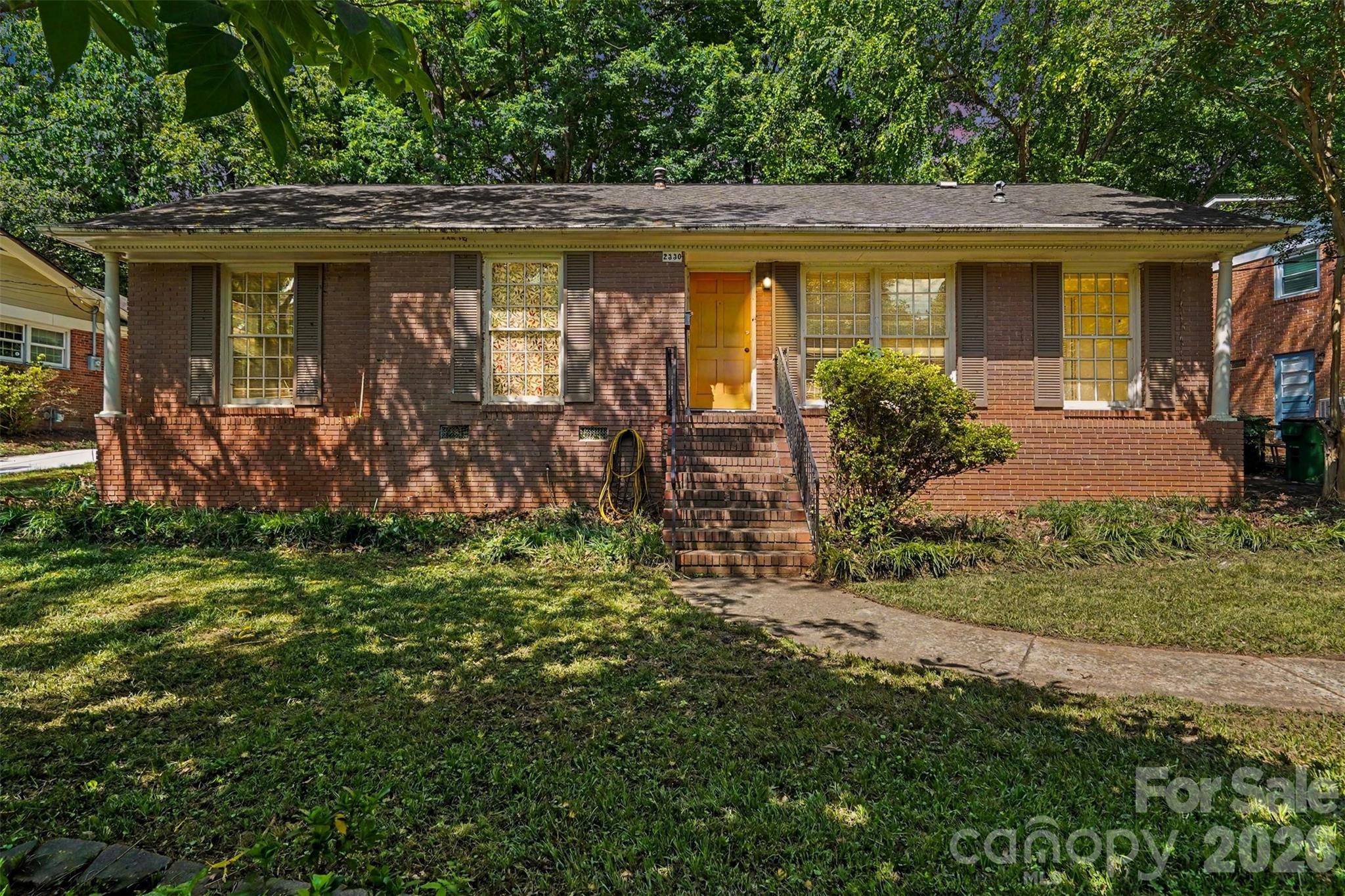 Homes for sale in Charlotte, NC | 2330 Wensley Dr, Charlotte, NC 28210 | MLS# 4386885