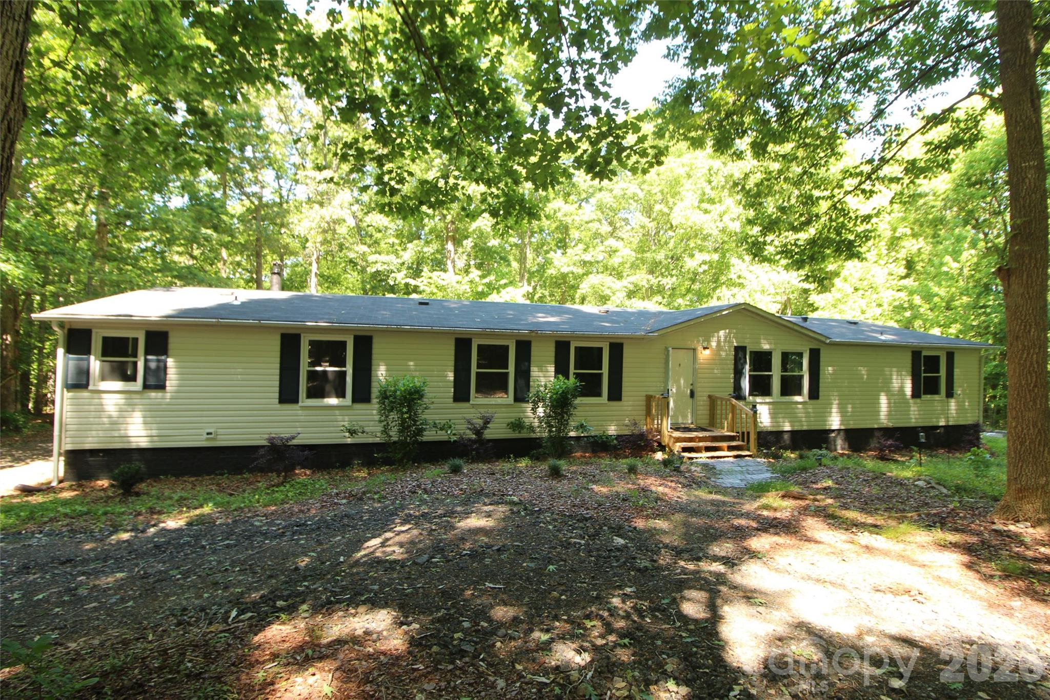 Homes for sale in Hickory Grove, SC | 1320 Smith Woods Ln, Hickory Grove, SC 29717 | MLS# 4386887