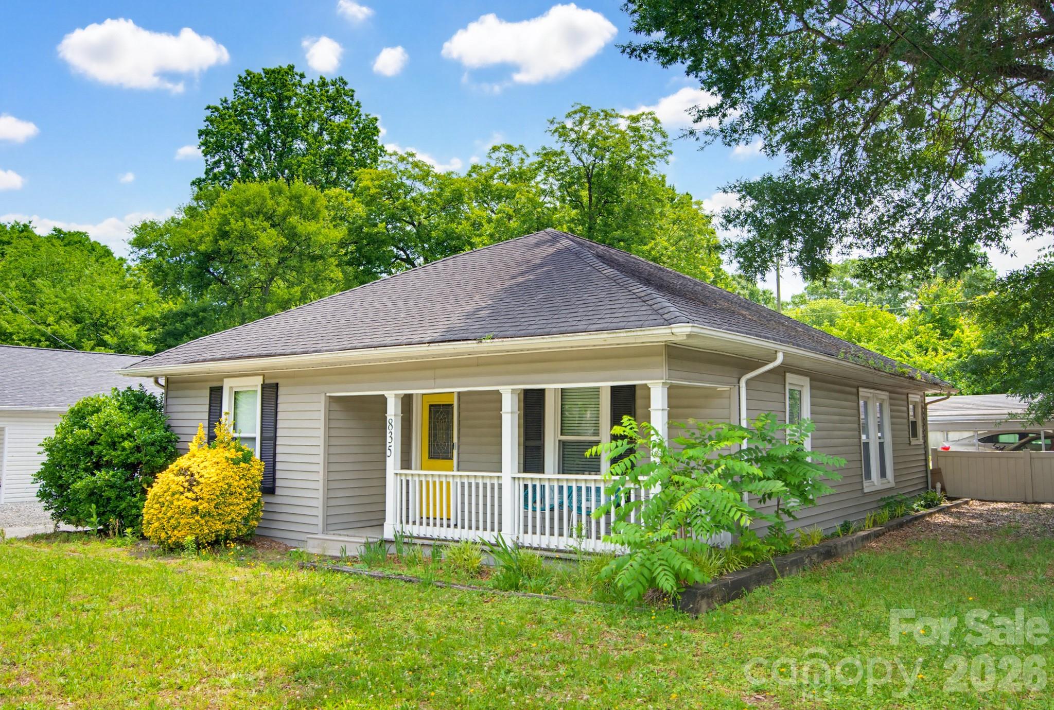 Homes for sale in Concord, NC | 835 Old Charlotte Rd Sw, Concord, NC 28027 | MLS# 4387052