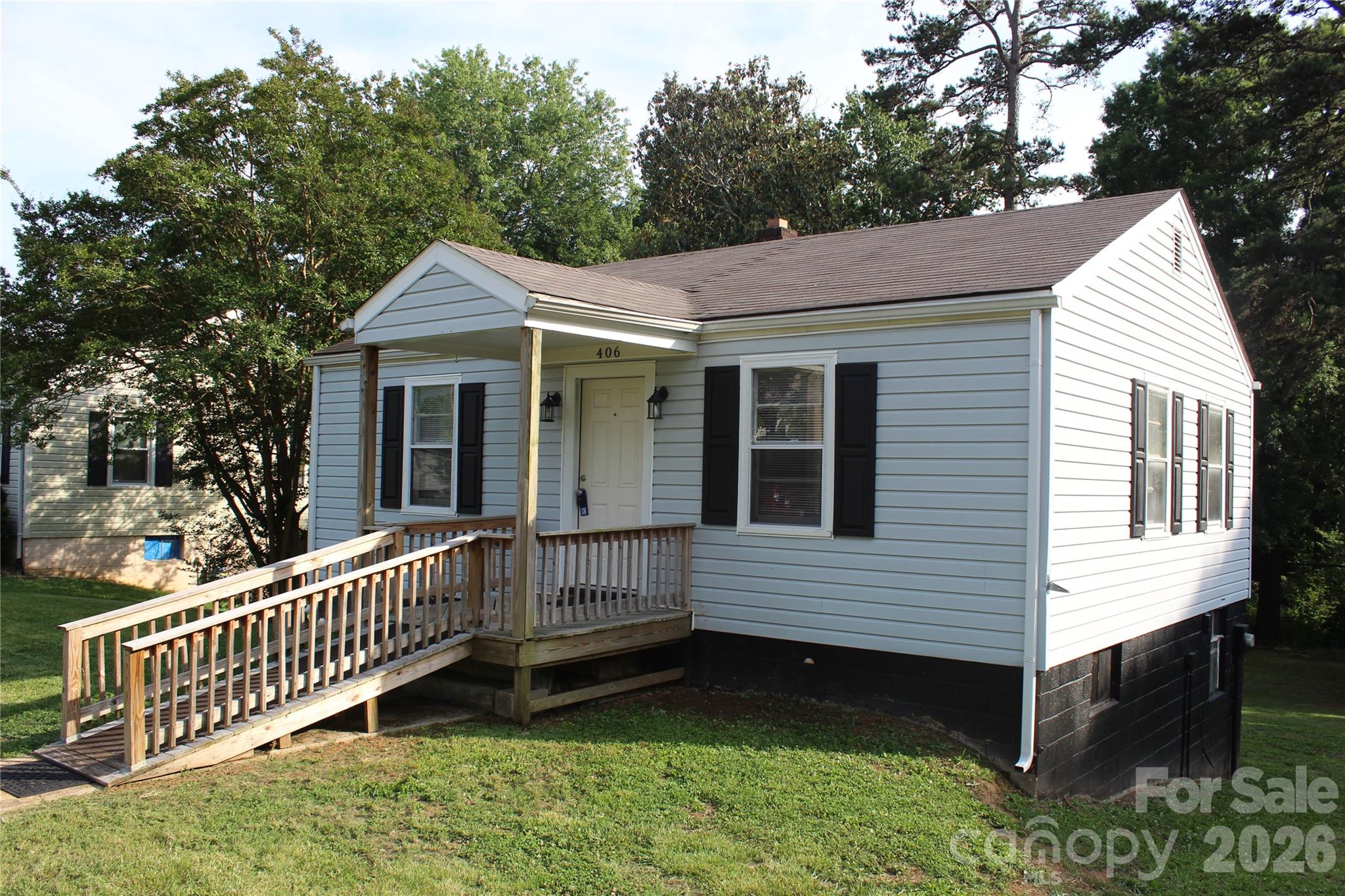 Homes for sale in Landis, NC | 406 E Mill St, Landis, NC 28088 | MLS# 4387345