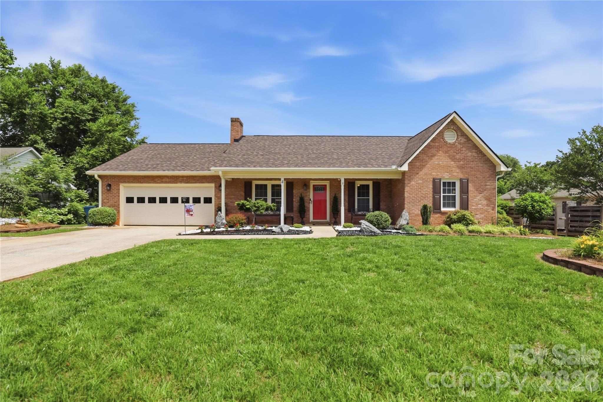 Homes for sale in Granite Falls, NC | 4 Fox Ridge Dr, Granite Falls, NC 28630 | MLS# 4387369