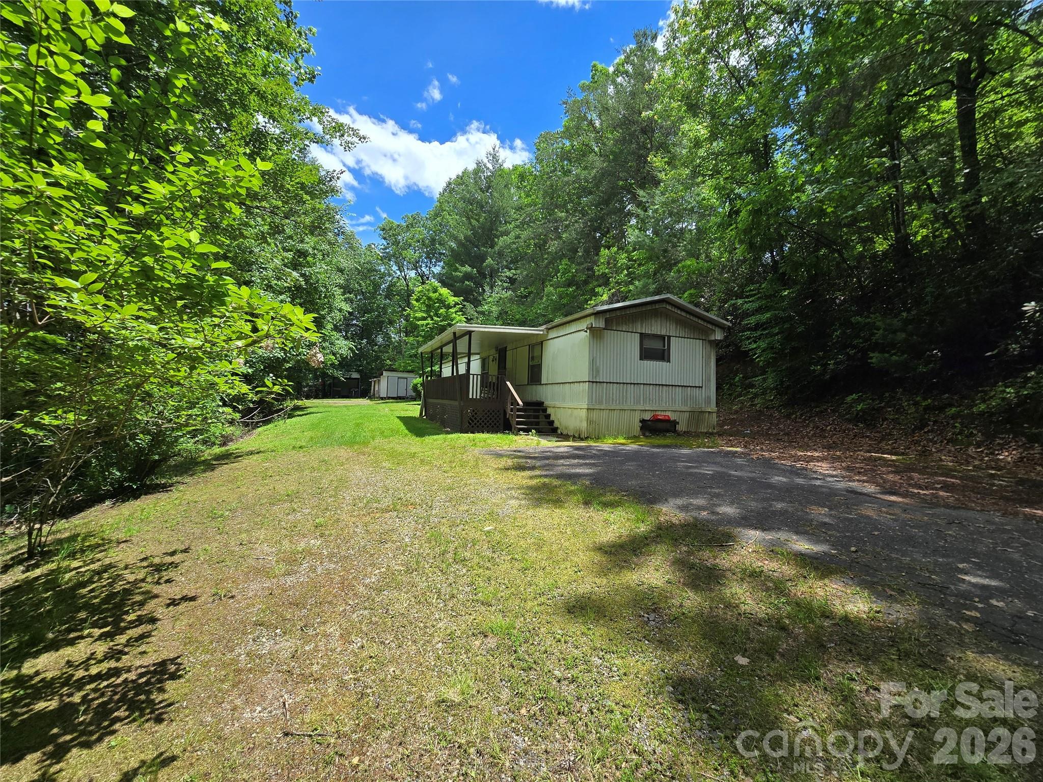Homes for sale in Candler, NC | 6 Rain Cloud Rd, Candler, NC 28715 | MLS# 4387440