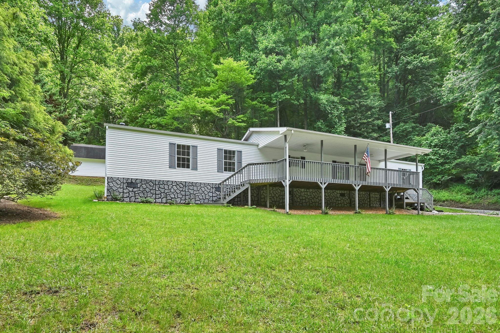 Homes for sale in Marshall, NC | 1191 Fisher Branch Rd, Marshall, NC 28753 | MLS# 4387448