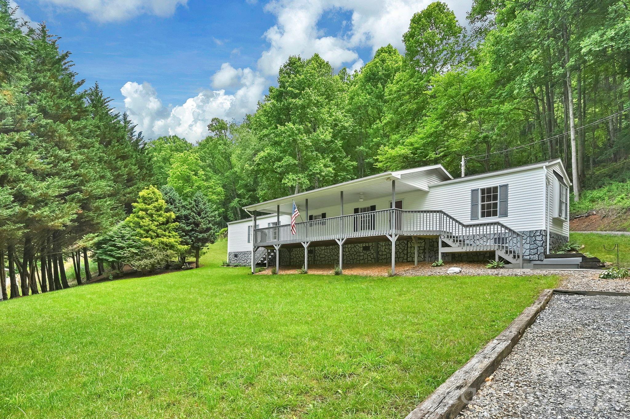 Homes for sale in Marshall, NC | 1191 Fisher Branch Rd, Marshall, NC 28753 | MLS# 4387448