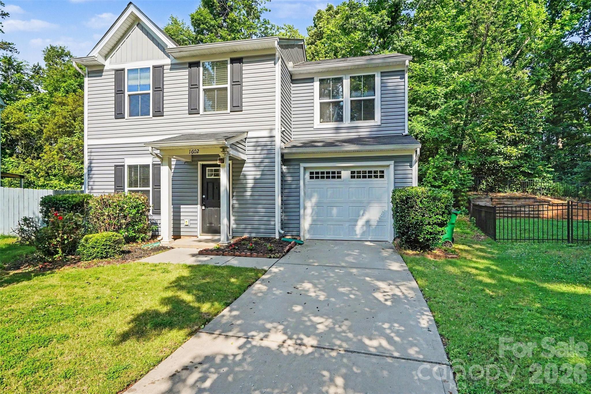 Homes for sale in Charlotte, NC | 1602 Joseph Hewes Ct, Charlotte, NC 28212 | MLS# 4387453